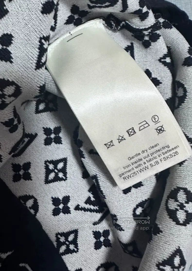 Louis Vuitton Louis Vuitton SS25 classic logo full print design short sl Size S / US 4 / IT 40 - 8 Thumbnail