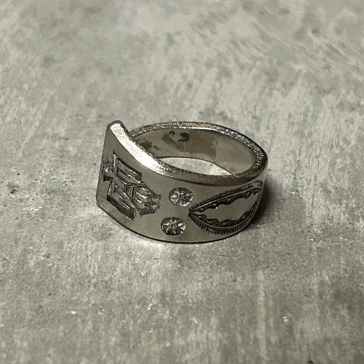 Vintage Engraved 1/1 Silver Ring Size ONE SIZE - 2 Thumbnail