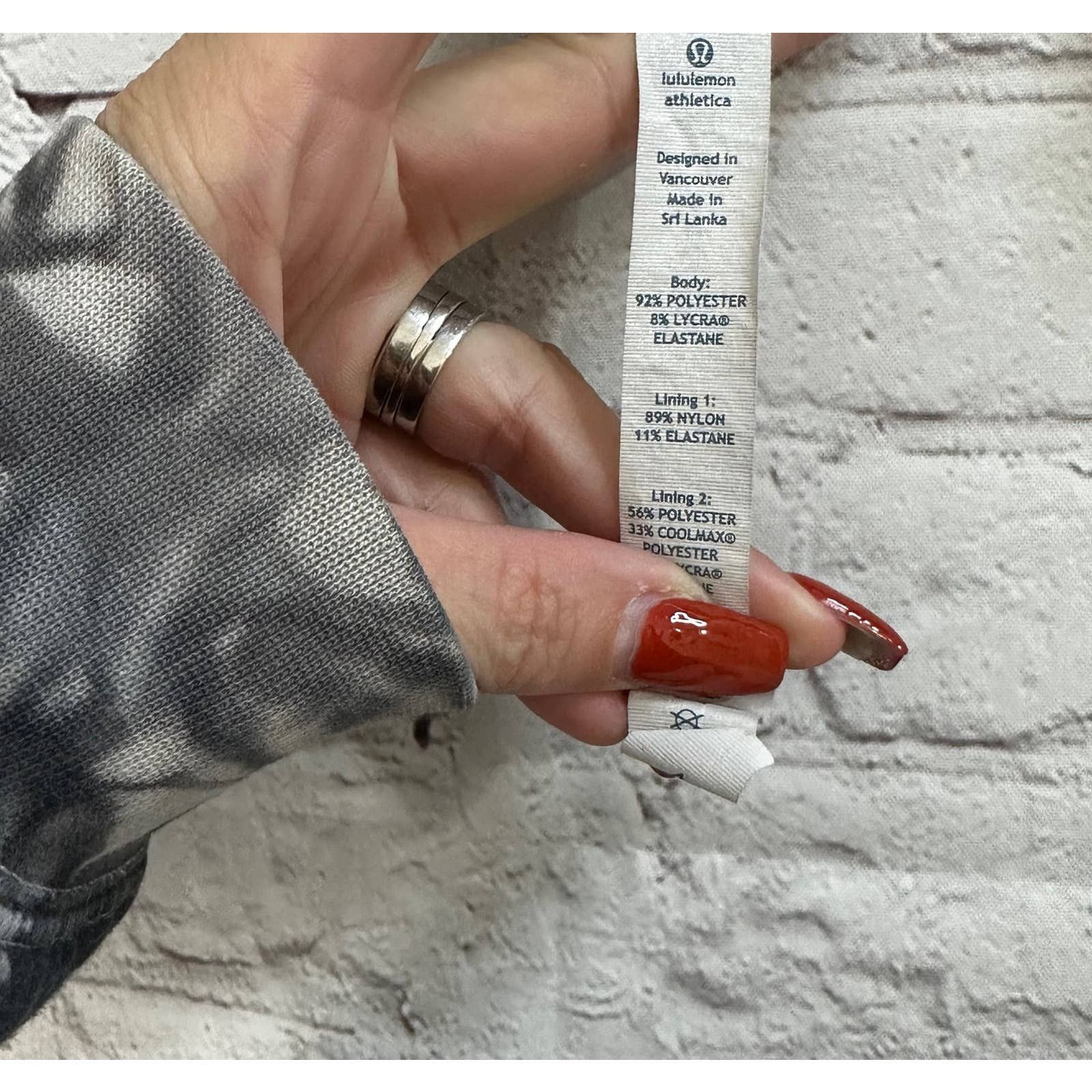 Lululemon Lululemon tee Size US M / EU 48-50 / 2 - 6 Thumbnail