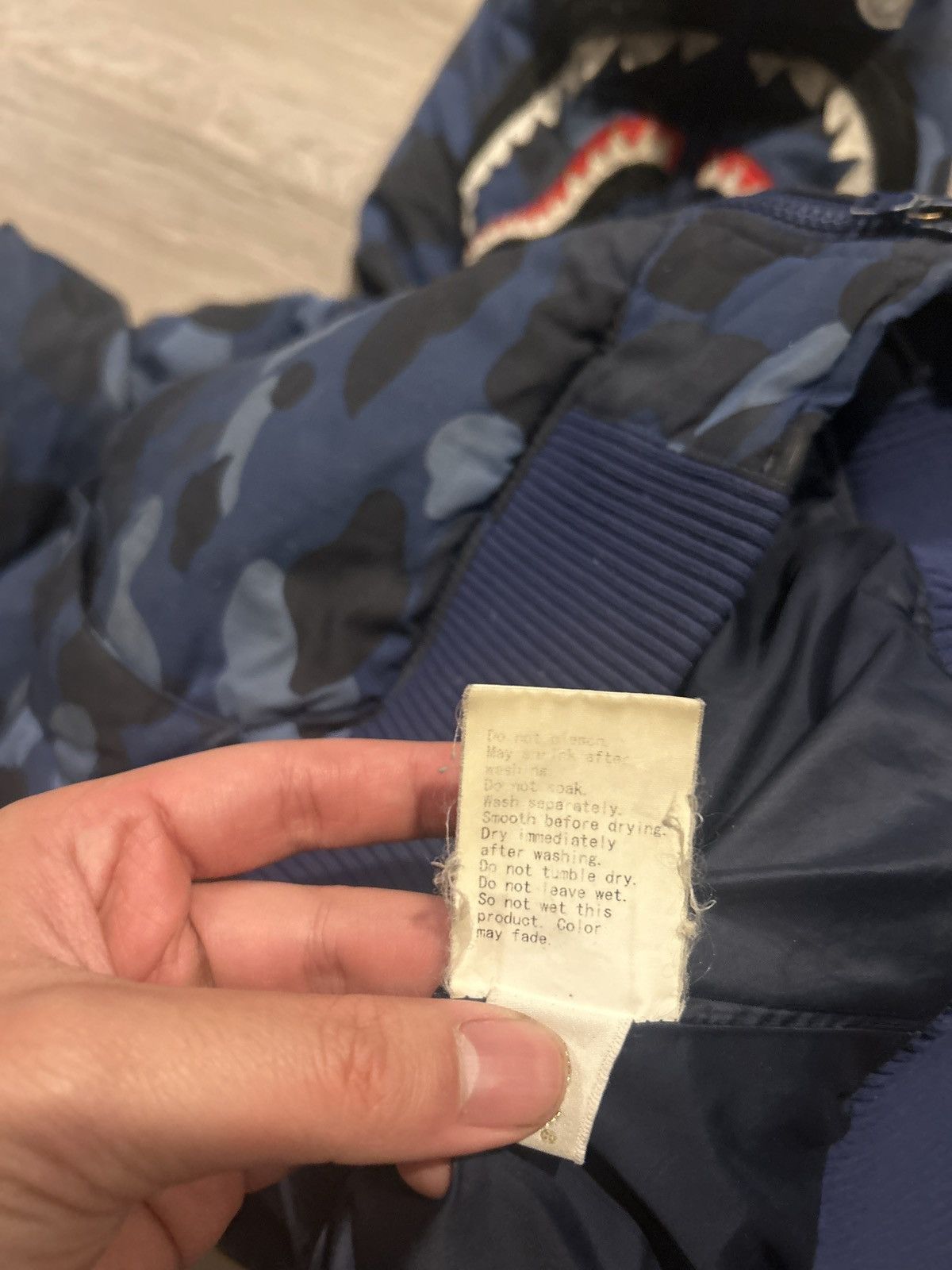 Bape Color Camo Shark Hoodie Down Jacket Size US L / EU 52-54 / 3 - 5 Thumbnail