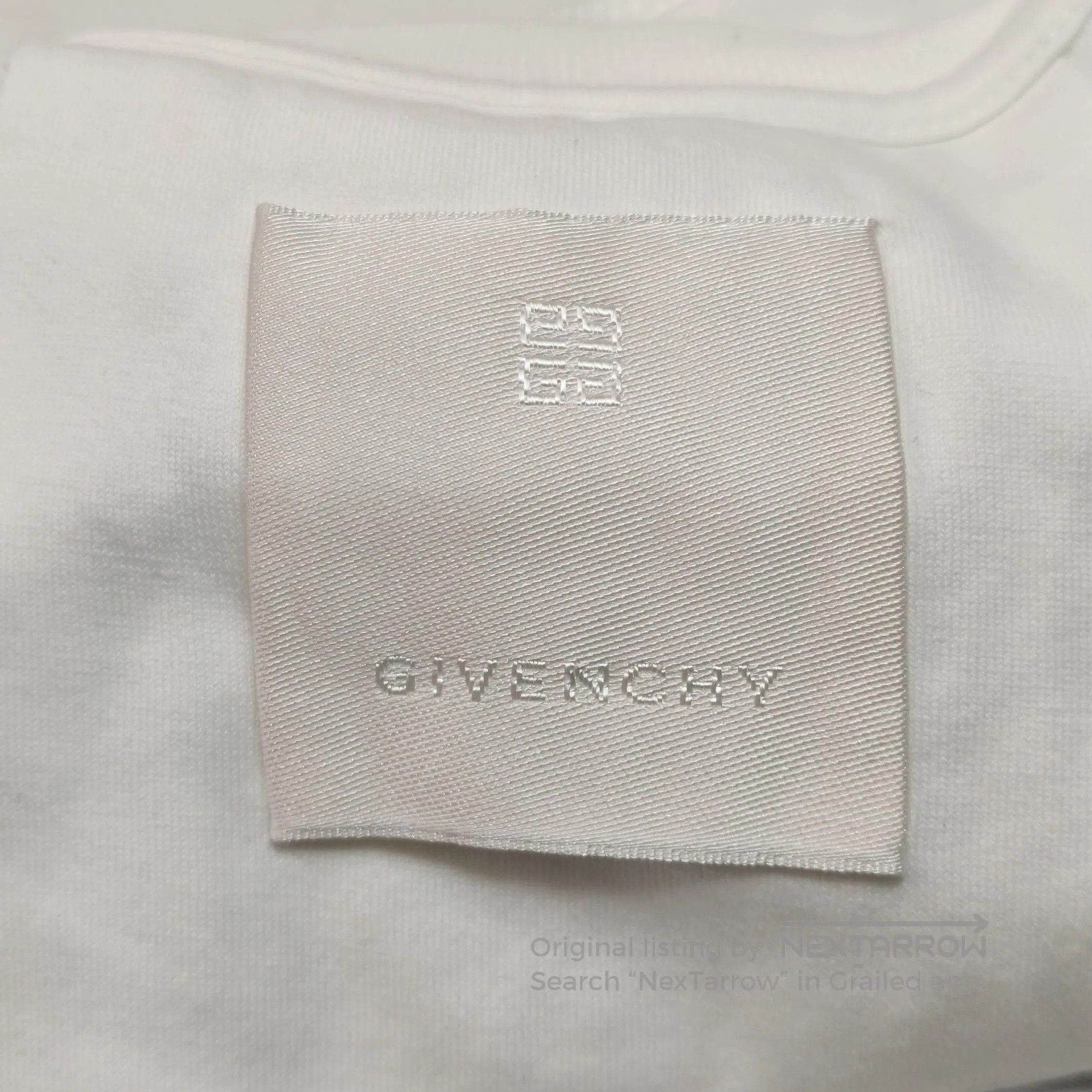 Givenchy Givenchy XXS Cotton Heart Print T-Shirt. Size US XXS / EU 40 - 4 Thumbnail