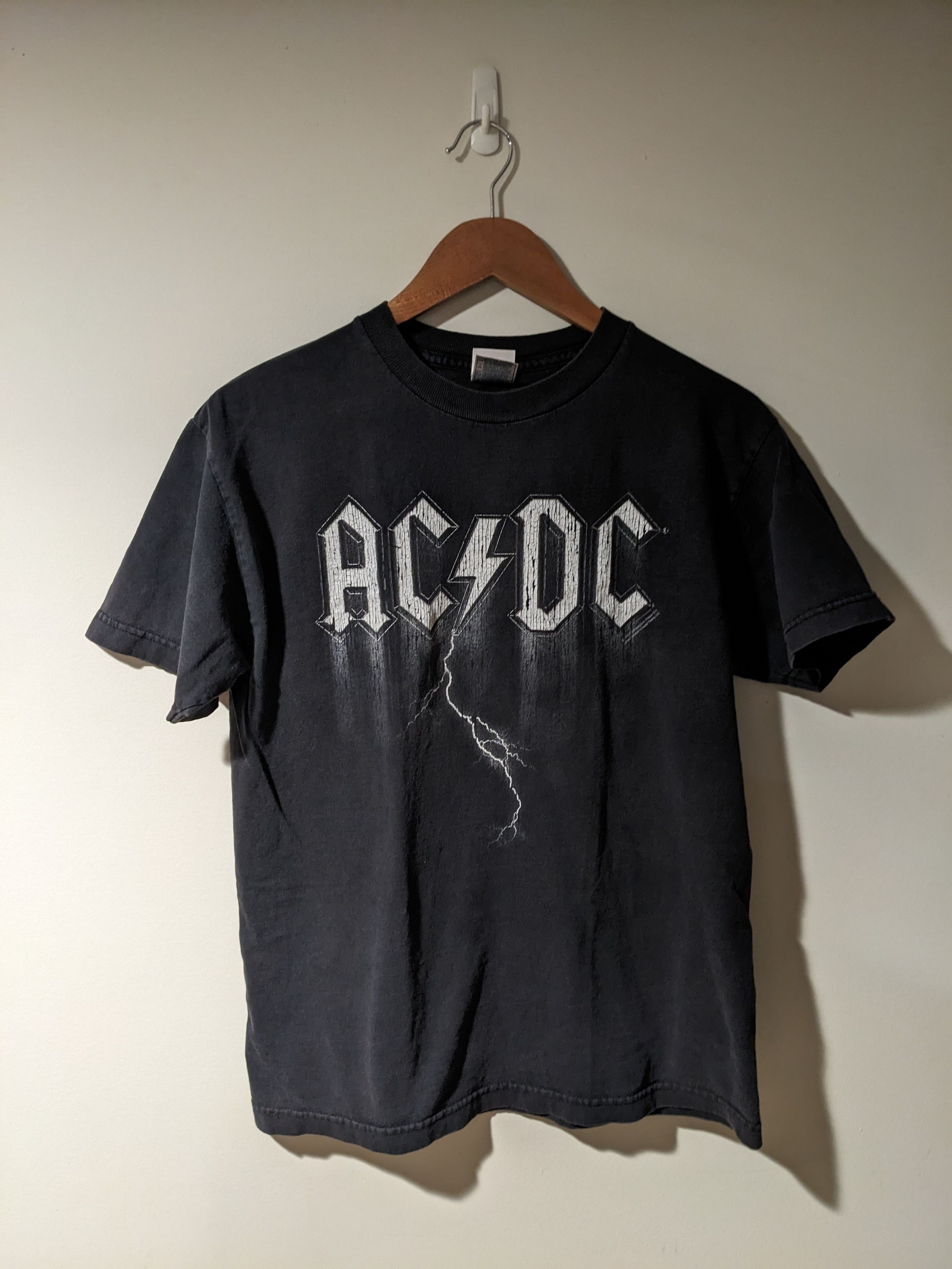 AC/DC × Vintage Vintage Y2K ACDC Lighting Logo Black Medium T-Shirt Size US M / EU 48-50 / 2 - 1 Thumbnail