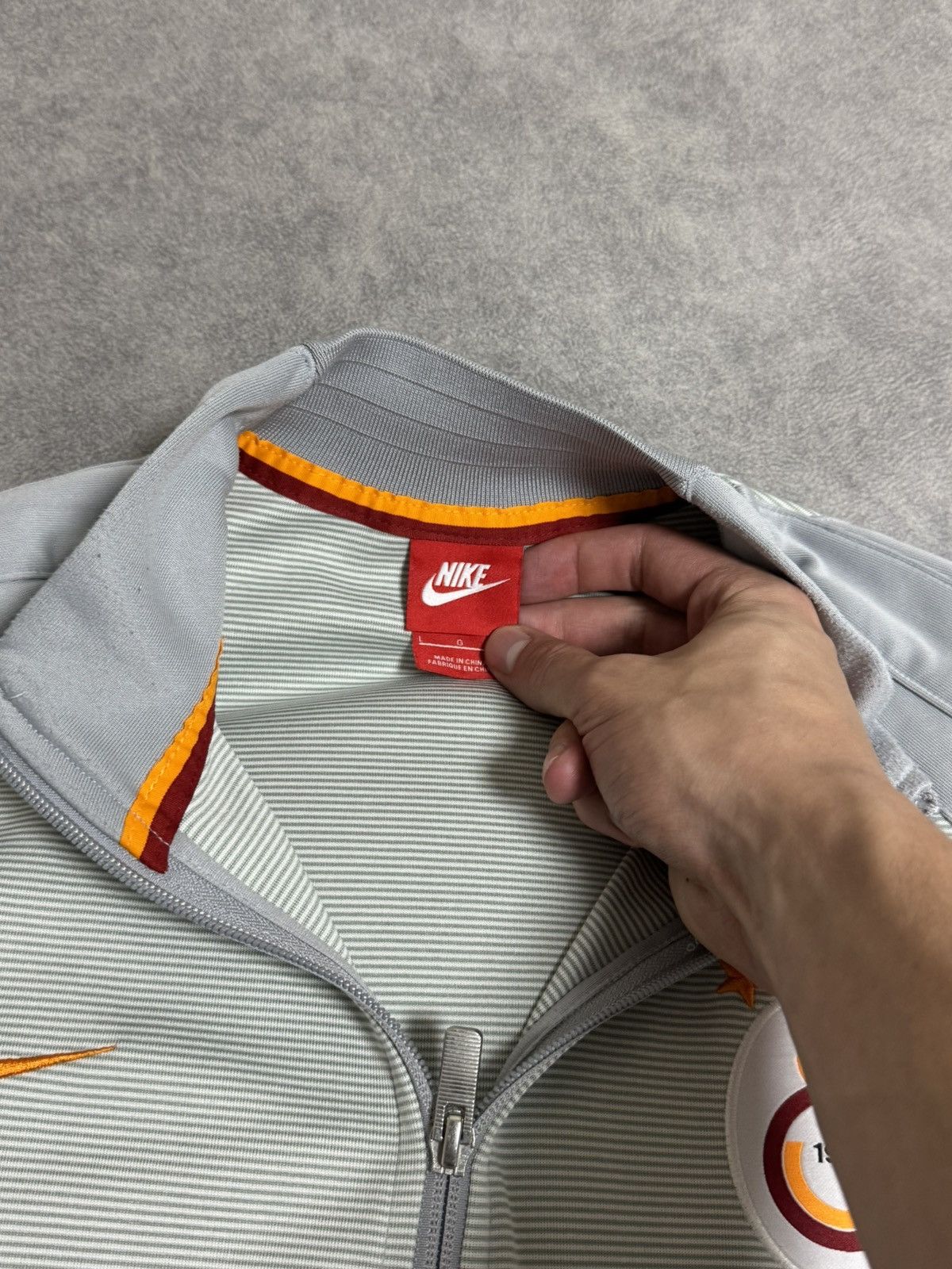Nike Galatasaray AS Nike Track Jacket 2016-17 Men’s Size L Turkey Size US L / EU 52-54 / 3 - 17 Thumbnail