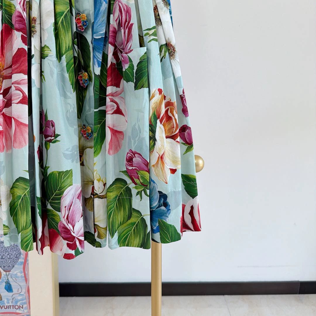 Dolce & Gabbana Dolce & Gabbana Floral Button Dress Size 40 Size S / US 4 / IT 40 - 4 Thumbnail