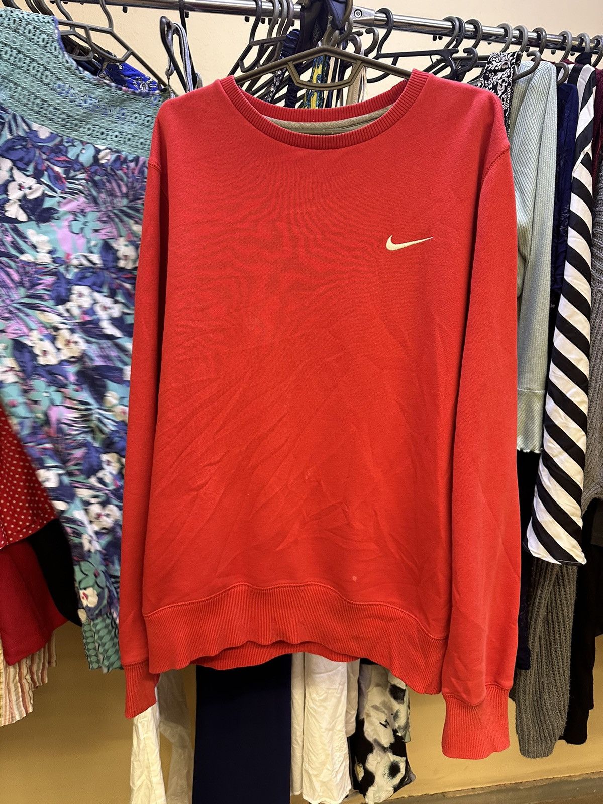 Nike × Vintage Vintage Nike sweatshirt red logo size L Size US L / EU 52-54 / 3 - 1 Thumbnail