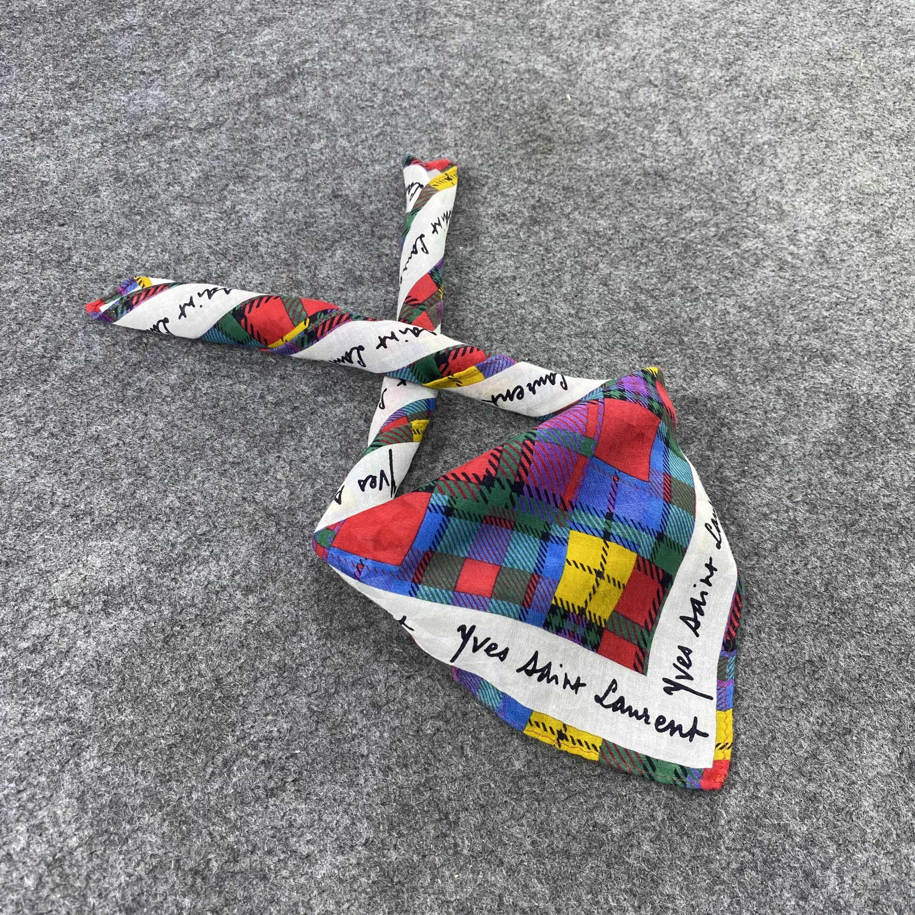 Vintage × Yves Saint Laurent Yves Saint Laurent Handkerchief / Bandana /Neckerchief-B1489 Size ONE SIZE - 1 Thumbnail