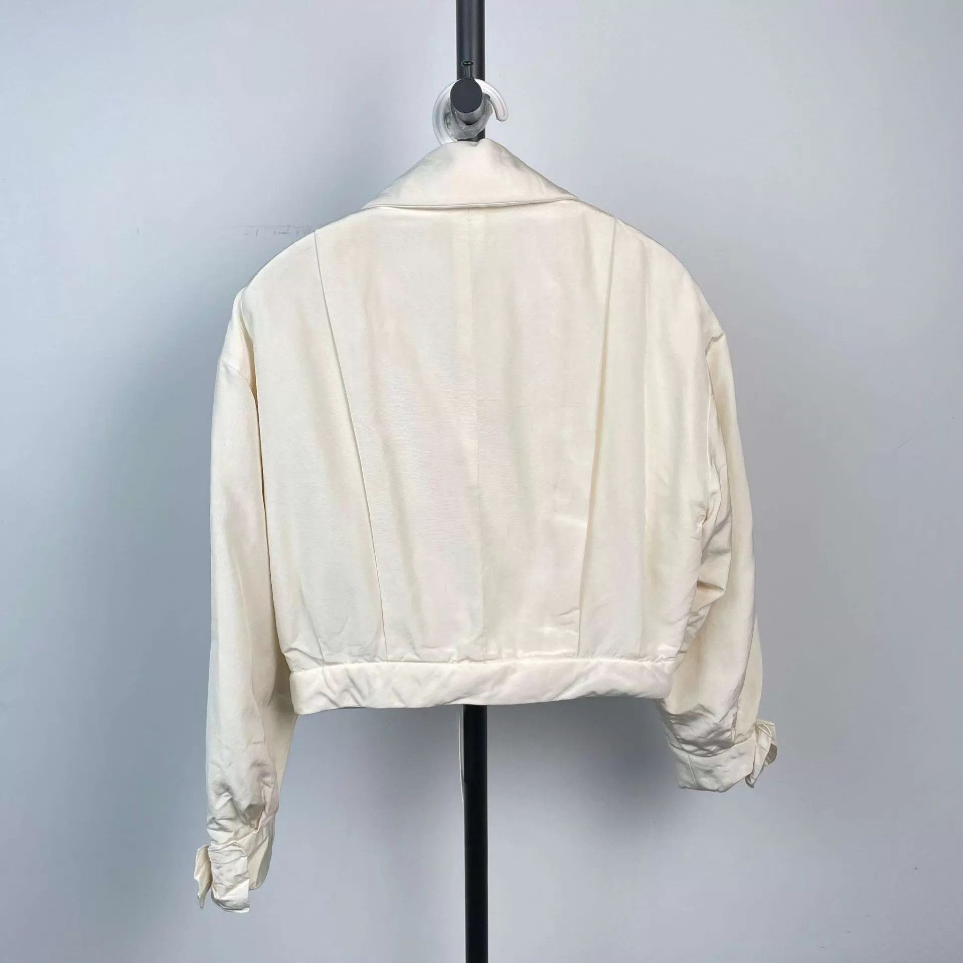 Chanel Chanel 24B Bow Silk Ivory Short Cotton Jacket 36 Size XS / US 0-2 / IT 36-38 - 2 Thumbnail