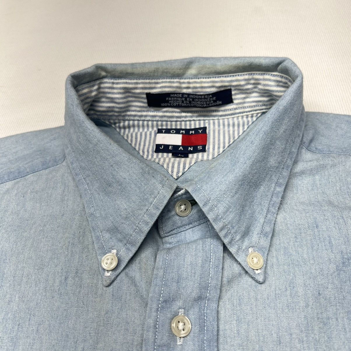 Tommy Hilfiger × Vintage VTG Tommy Hilfiger Button Down Shirt Blue Long Sleeve Faded Size US L / EU 52-54 / 3 - 5 Thumbnail