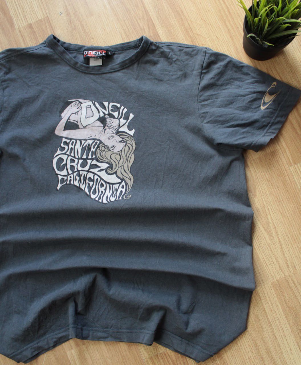 O'Neill 🔥 Oneill x Hook Ups Hot Girl Vintage 90s Logo Surf T Shirt Size US M / EU 48-50 / 2 - 3 Thumbnail