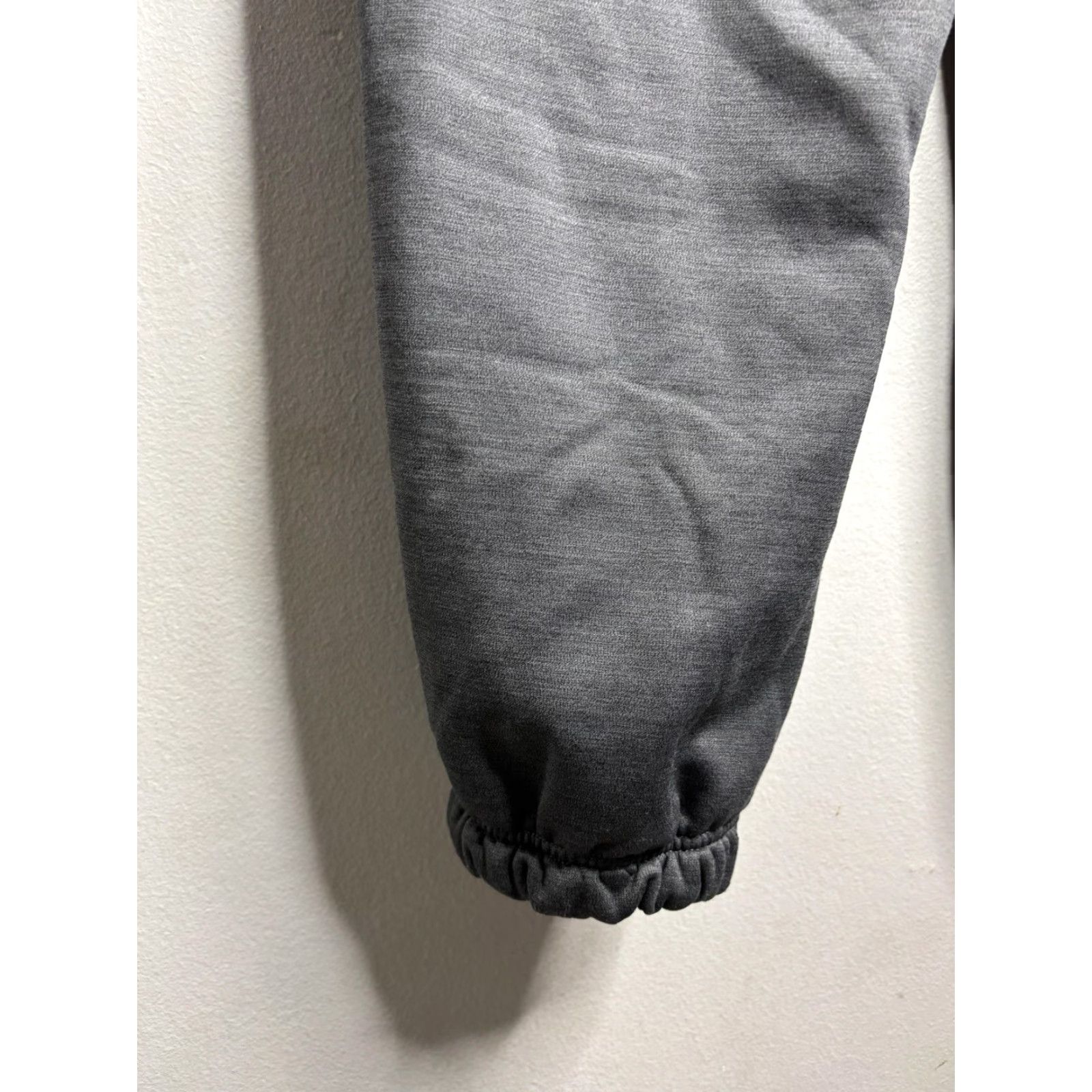 Nike Nike Therma-FIT Pants Mens 2XL Gray Fleece Jogger Elastic Waist Pockets Cuffed Size US 39 - 7 Thumbnail