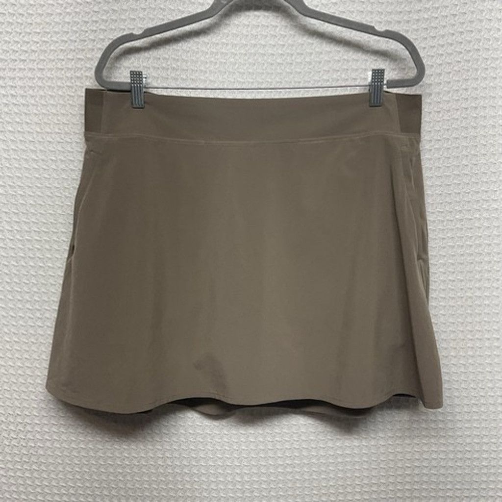 Athleta NWOT Athleta 4 Brooklyn Heights Tennis Mini Skort Women 18 Size 40" / US 18 - 1 Thumbnail