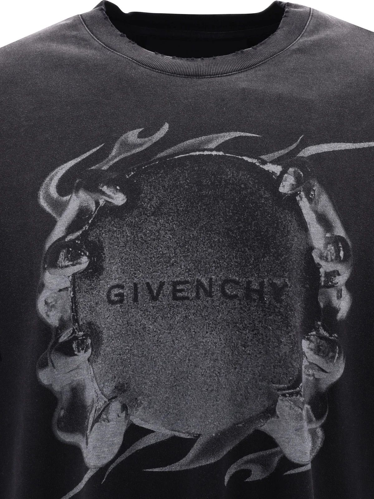 Givenchy o1srvl11e1124 T-Shirt in Black Size US L / EU 52-54 / 3 - 4 Thumbnail