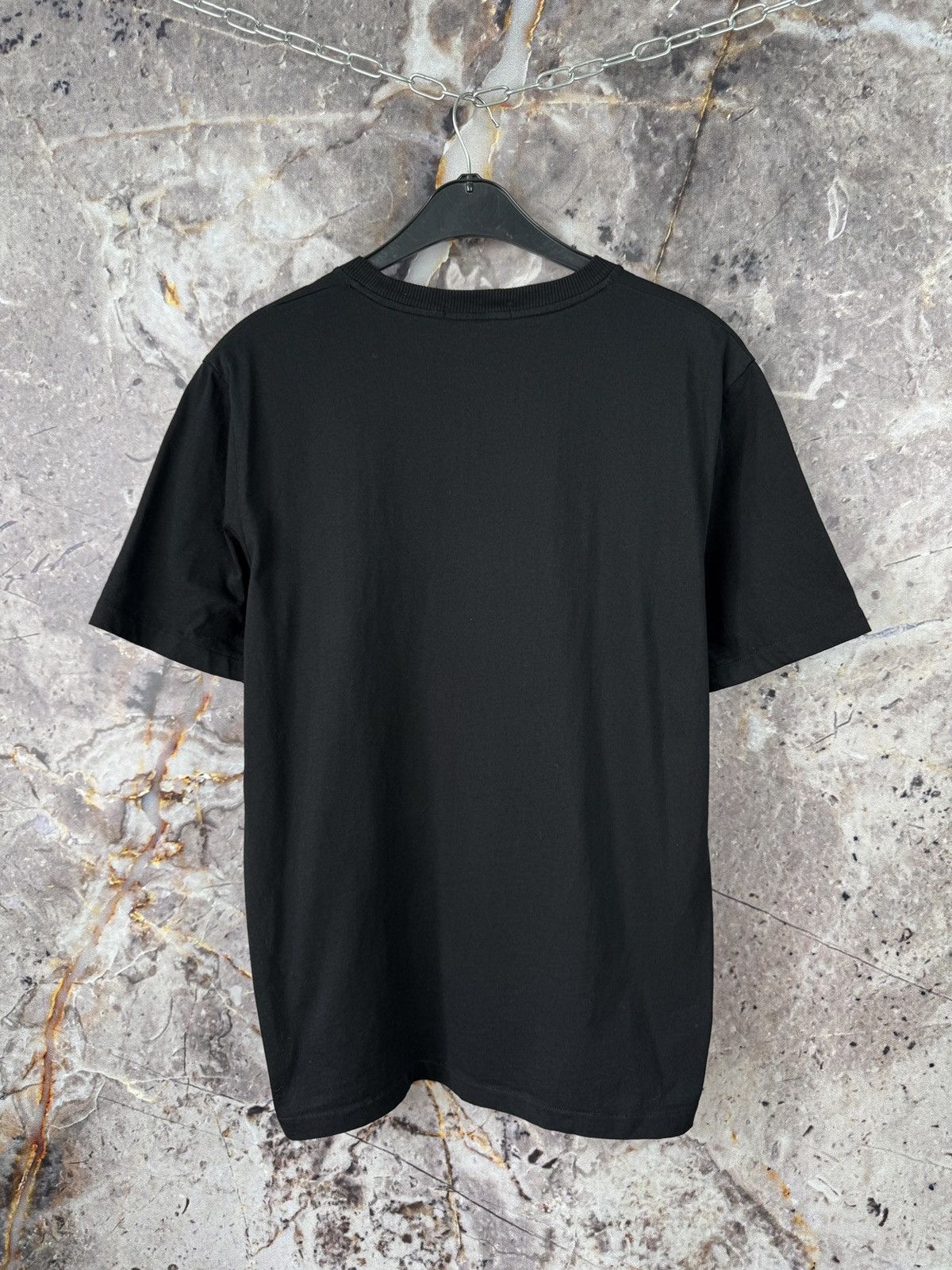 Fred Perry Mens Fred Perry Black T-Shirt Laurel Wreath Logo Size Large Size US L / EU 52-54 / 3 - 9 Thumbnail