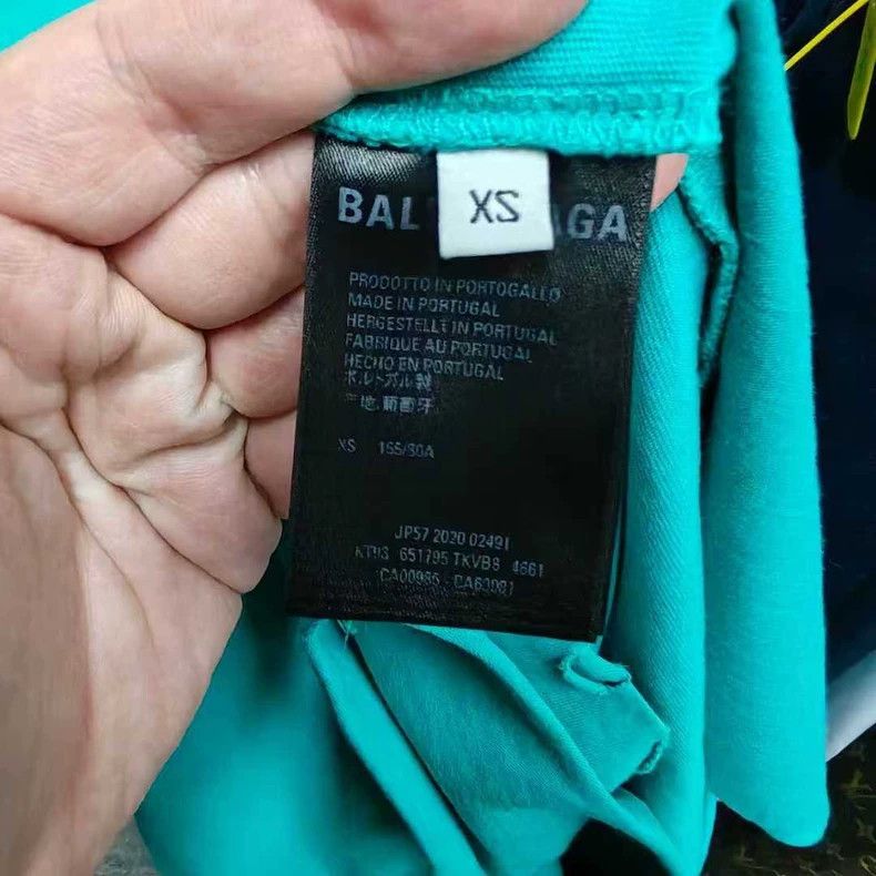 Balenciaga Balenciaga Distressed Logo Short Sleeve Size US XS / EU 42 / 0 - 4 Thumbnail