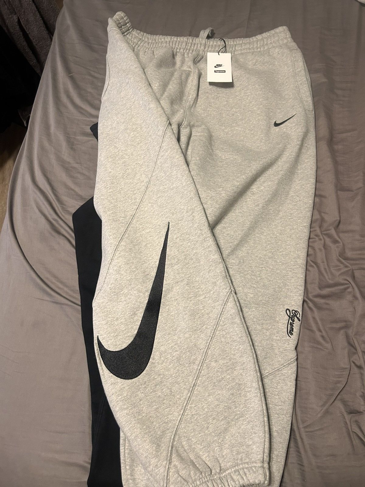Nike × Supreme Grey supreme sweatpants Size US 34 / EU 50 - 3 Thumbnail