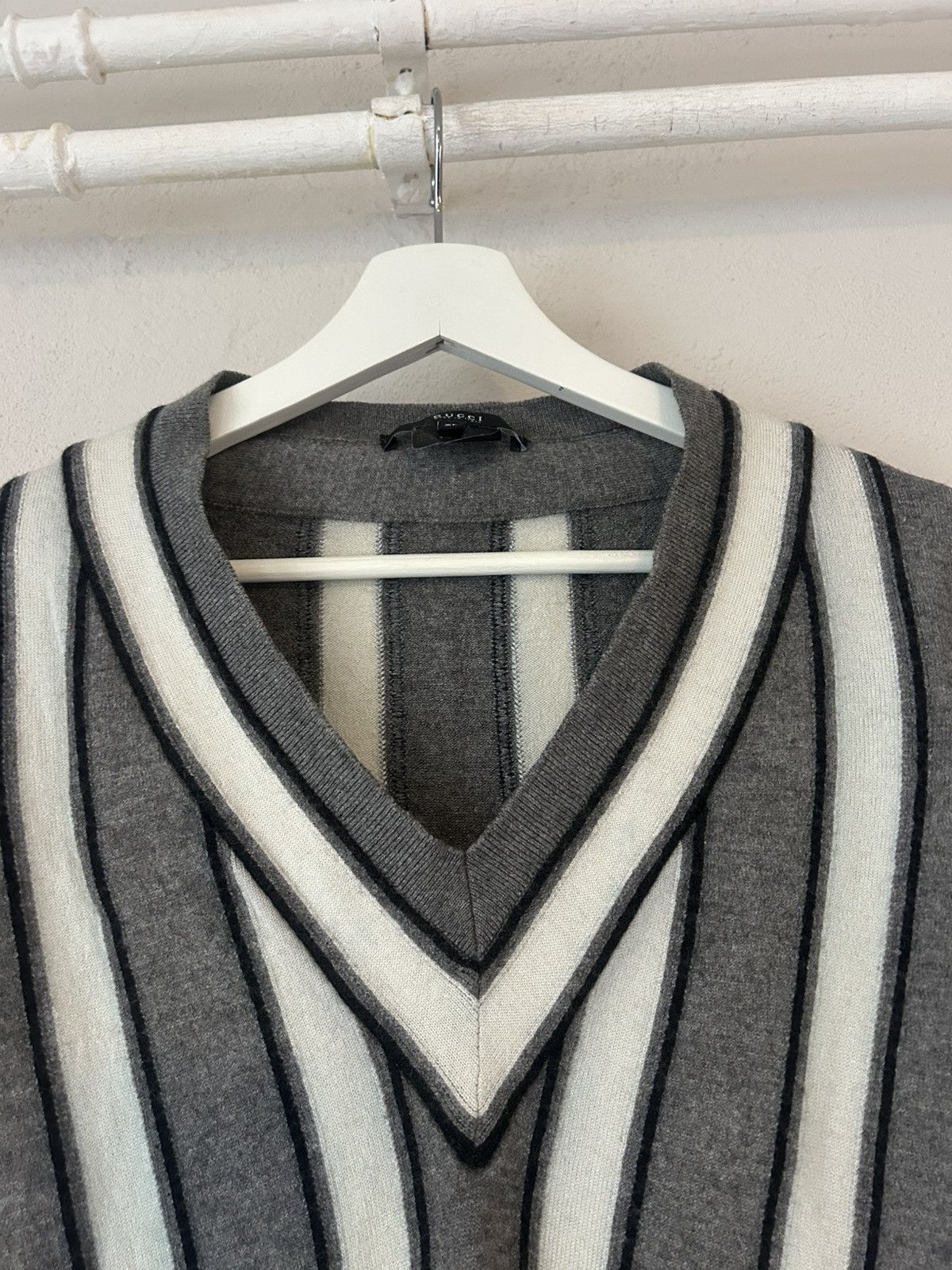 Gucci Gucci Striped V-Neck Sweater in Cashmere, Wool & Silk Size US S / EU 44-46 / 1 - 3 Thumbnail