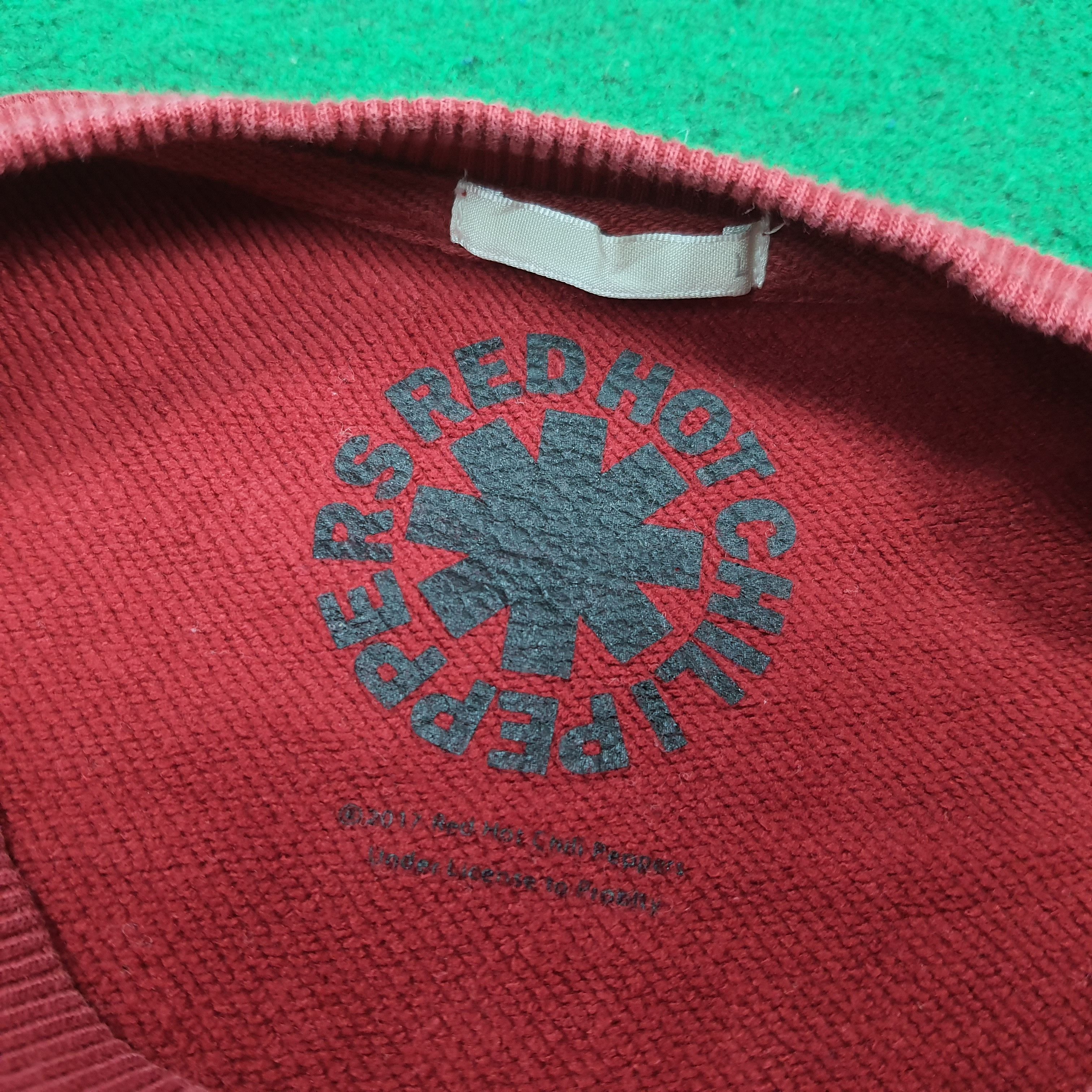 Band Tees Vintage Red Hot Chilli Peppers ROCK Band Sweatshirt C296N10 Size US L / EU 52-54 / 3 - 7 Thumbnail