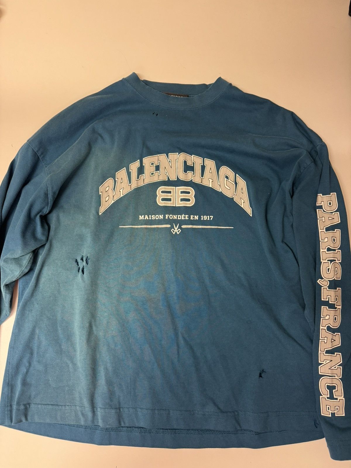 Balenciaga BALENCIAGA DESTROYED LONGLSLEEVE Size US L / EU 52-54 / 3 - 1 Thumbnail