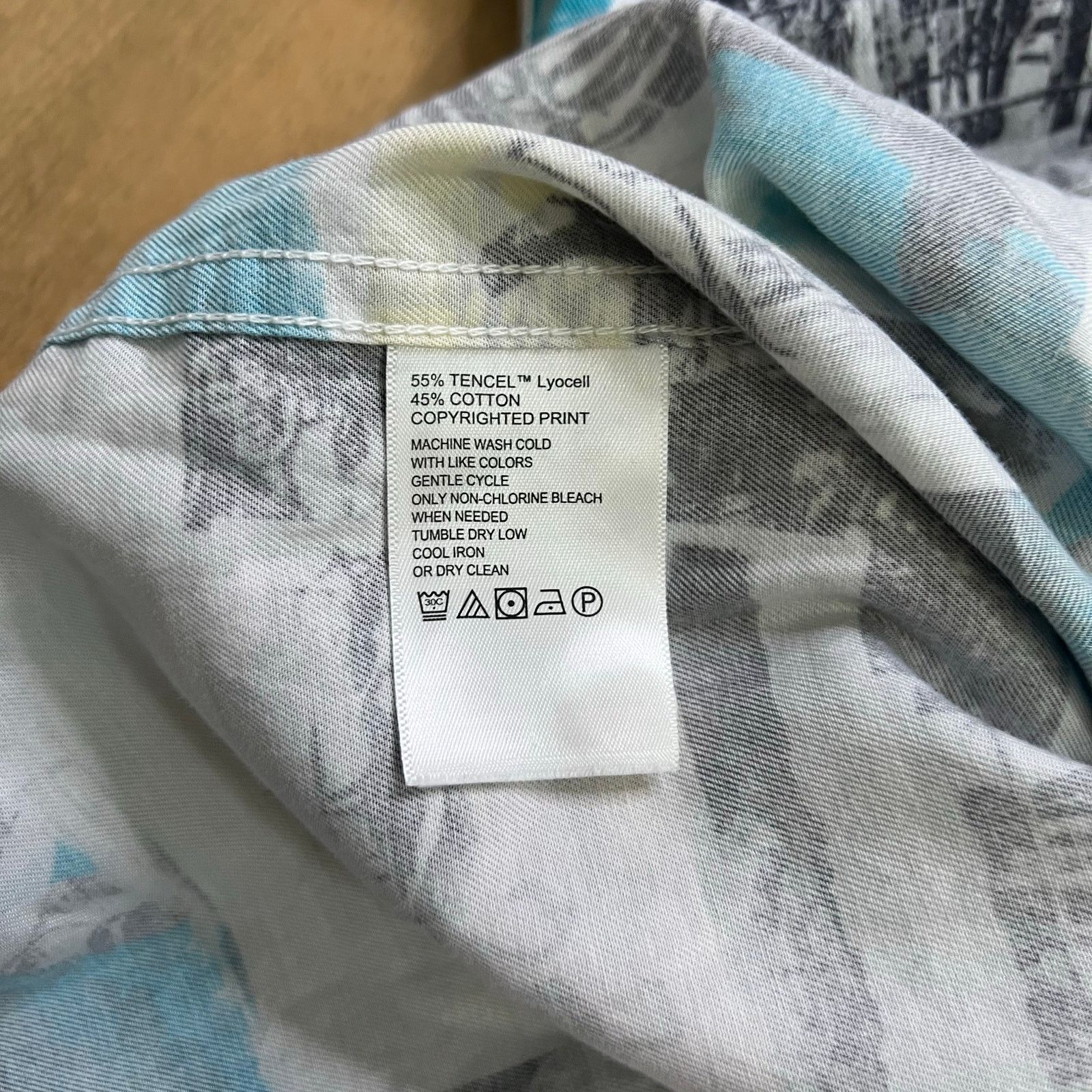 Tommy Bahama Tommy Bahama Tortola Camp Shirt Mens XXL Beach Photo Print Size US XXL / EU 58 / 5 - 8 Thumbnail