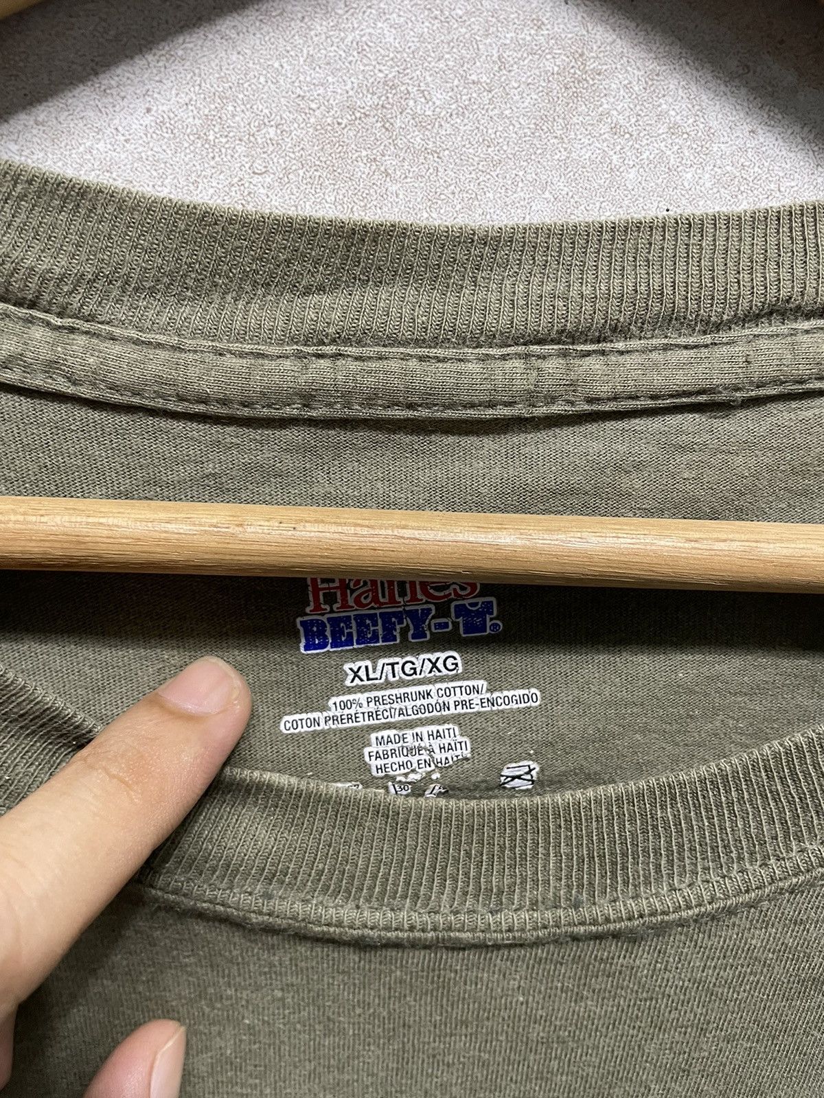Hanes Vintage Y2K Army Green Plain Tee Size US XL / EU 56 / 4 - 2 Thumbnail
