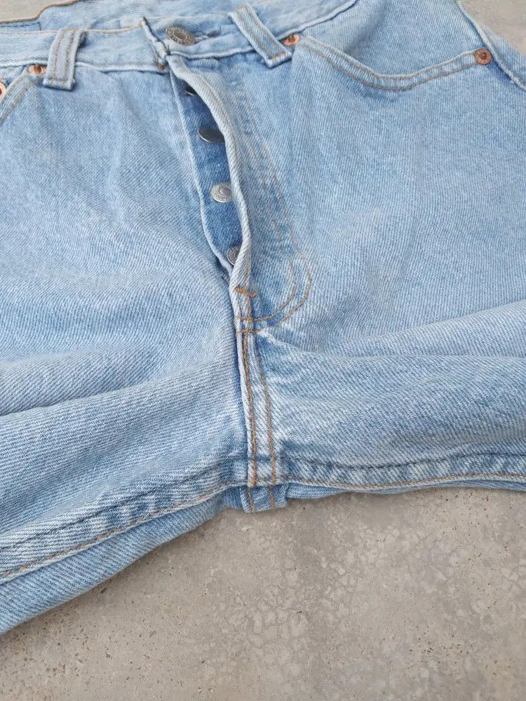Levi's × Vintage 90s Vintage Levis 501 Made In USA Light Wash Jeans 28x32 Size US 28 / EU 44 - 4 Thumbnail
