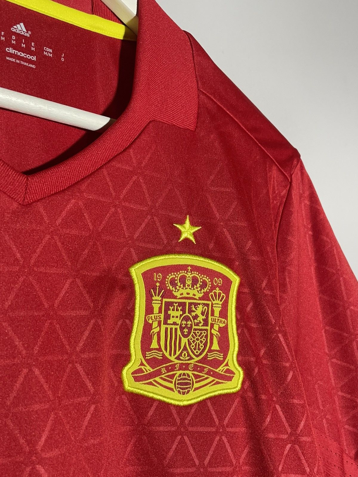 Adidas National Team Spain 2016 Adidas Home Y2k Football Shirt Size US M / EU 48-50 / 2 - 4 Thumbnail