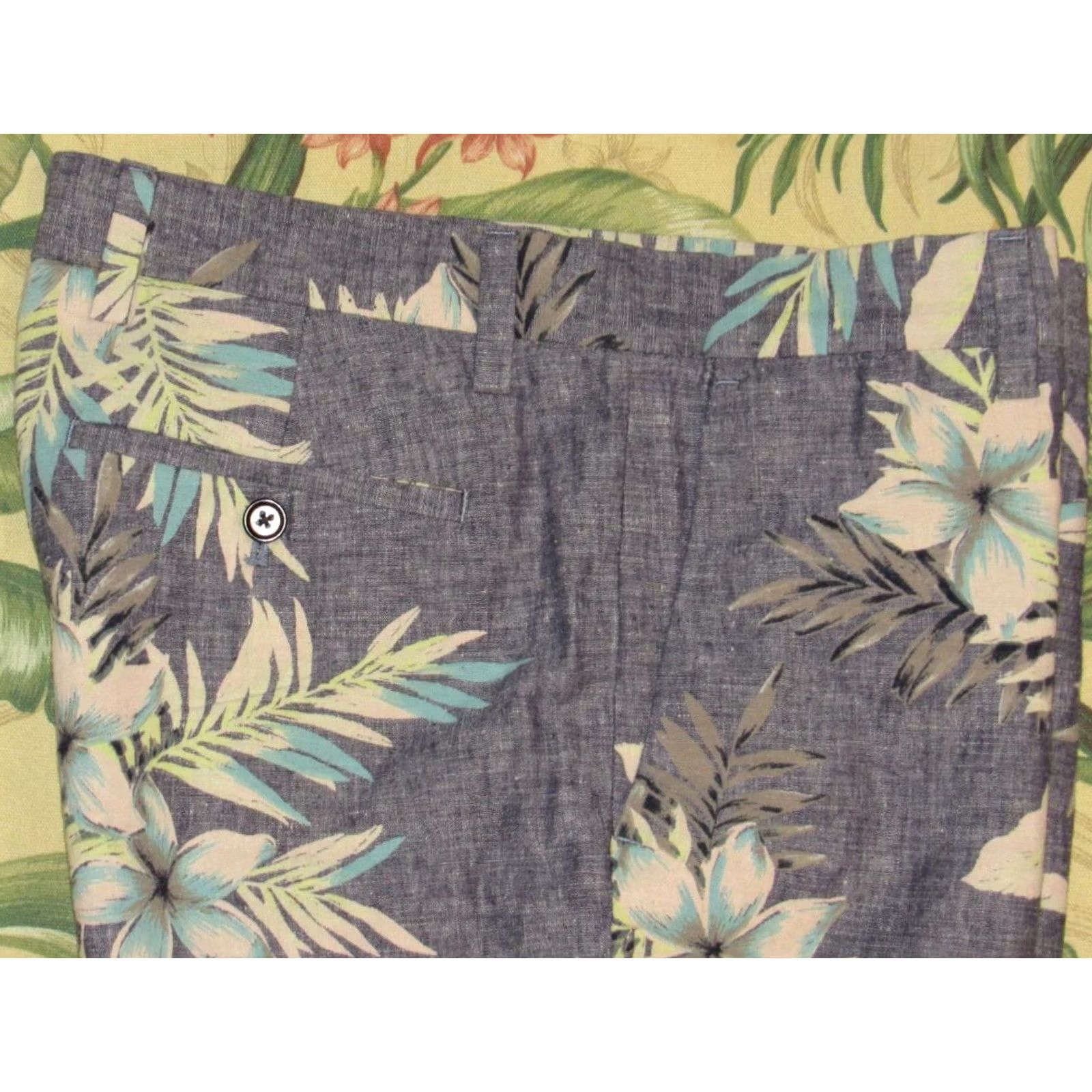 Banana Republic BANANA REPUBLIC Cotton Linen Floral Printed 9" Aiden Chino Shorts 31 Mens Blue 31 Chino 55% Linen 45% Cotton Size US 31 - 2 Thumbnail