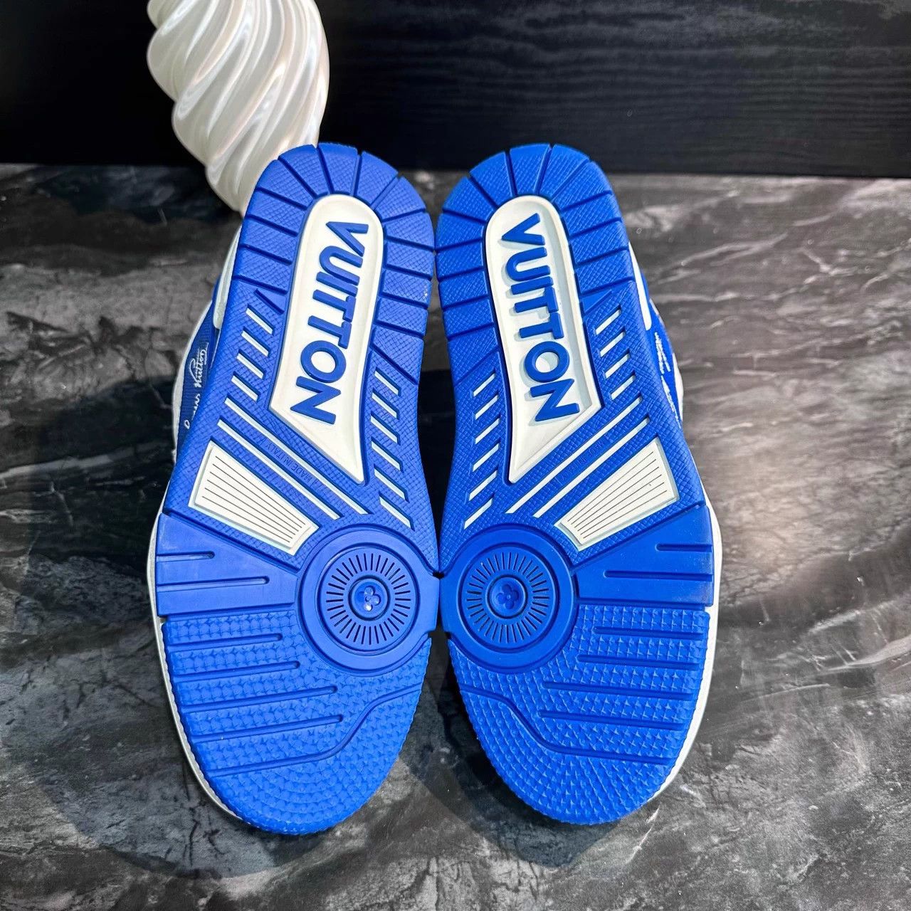 Louis Vuitton LV Trainer White/Blue Embossed AOP 36.5 EU 97 New Size US 5.5 / IT 35.5 - 5 Thumbnail