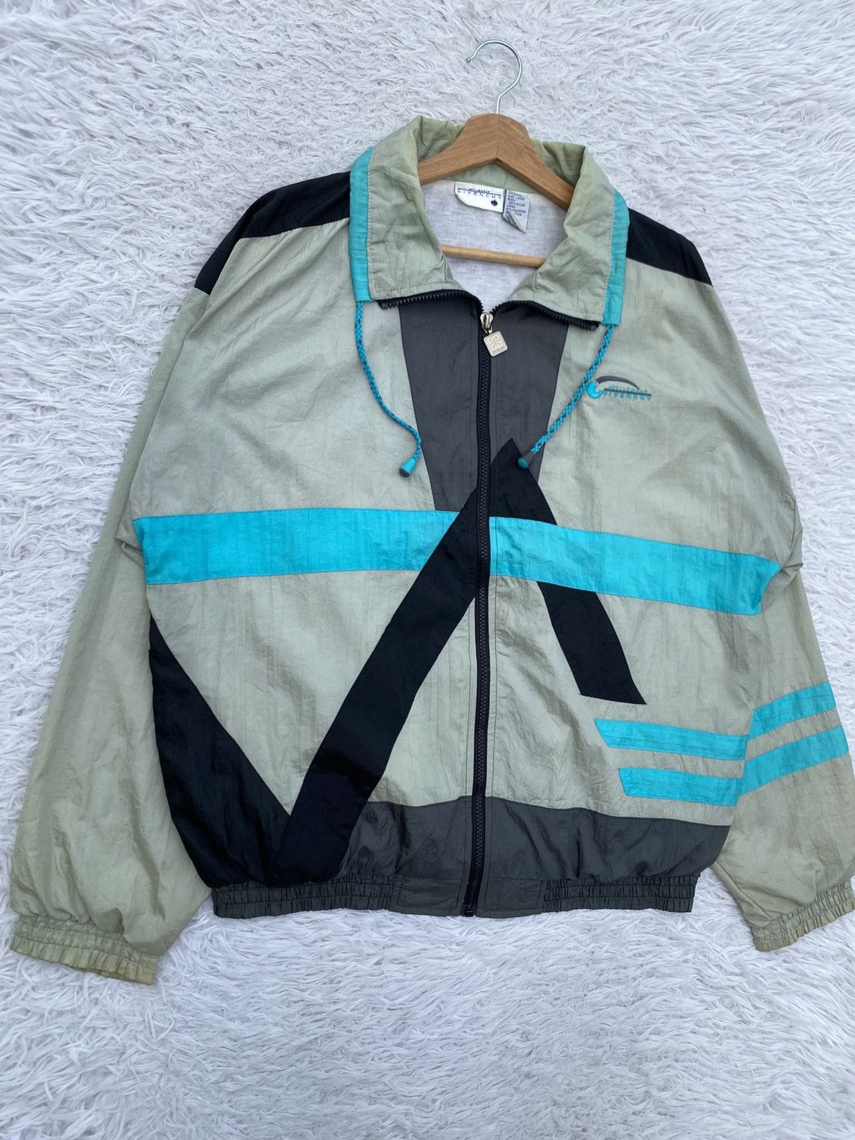 Vintage Rare Vintage 90s Givenchy Zipper Windbreaker Size US L / EU 52-54 / 3 - 2 Thumbnail