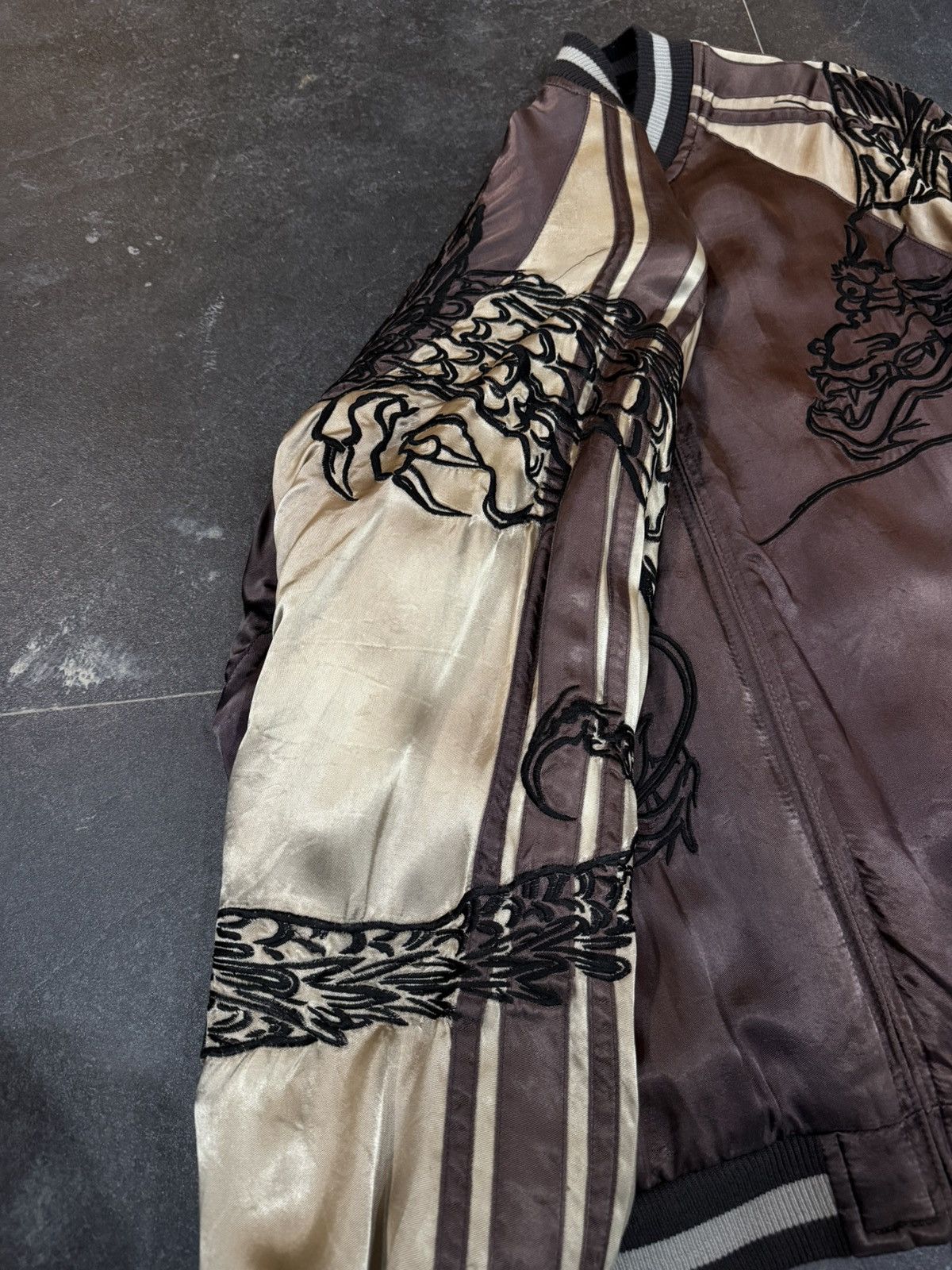 Japanese Brand Vintage Japanese Clasic Script Embroidery Dragon Reversible Size US XL / EU 56 / 4 - 5 Thumbnail