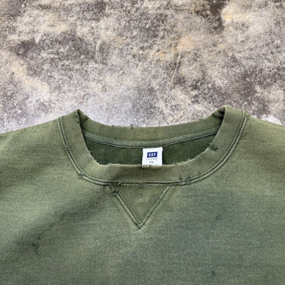 Gap vintage y2k thrashed gap baggy athletic crewneck sweathshirt Size US XL / EU 56 / 4 - 7 Thumbnail