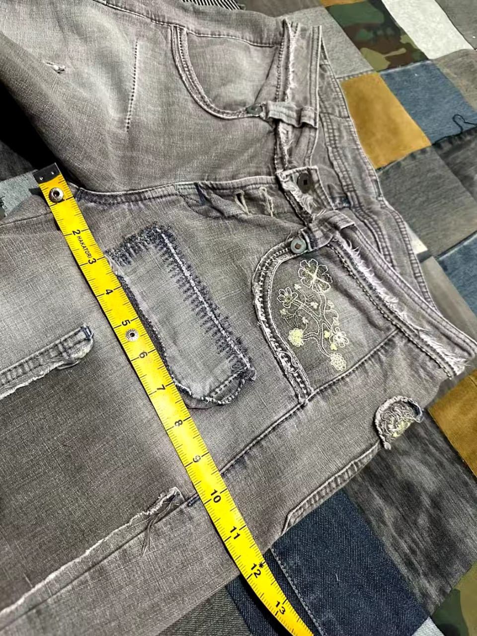 Marithe + Francois Girbaud Rare!!! Marithe Francois Girbaud Distressed Cropped Pants Size 28" / US 6 / IT 42 - 22 Thumbnail