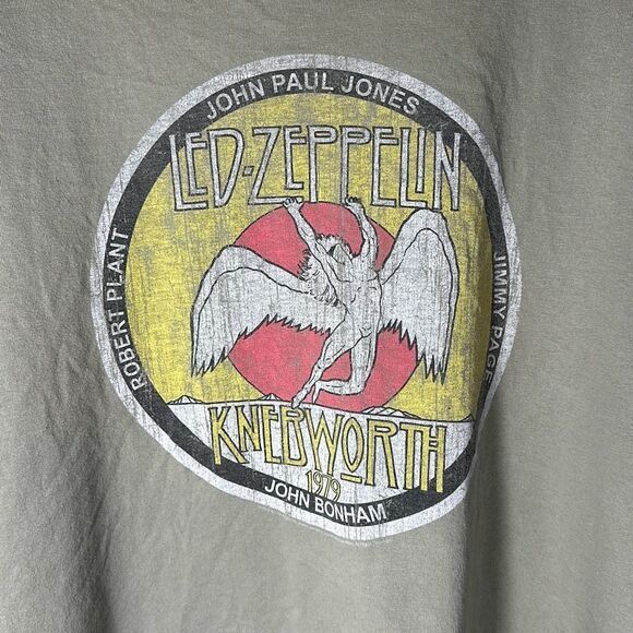 Anvil 2006 Led Zeppelin Knebworth 1979 Circle Band Tee Shirt size Size US L / EU 52-54 / 3 - 2 Thumbnail