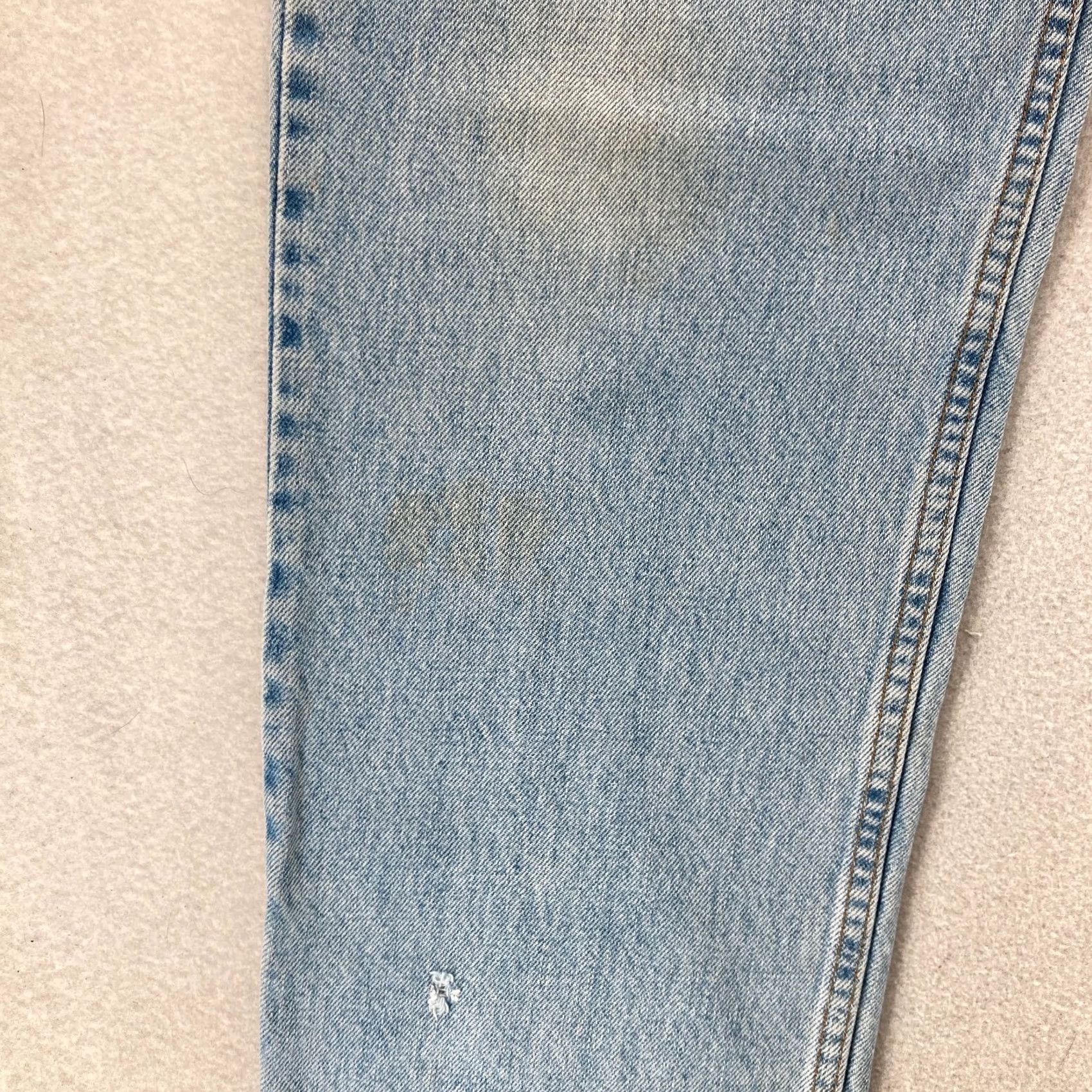 Levi's Vintage Levi's 550 Jeans Mens 34x32 Relaxed Fit Tapered Leg Blue Denim 1999 Y2K Size US 34 / EU 50 - 5 Thumbnail