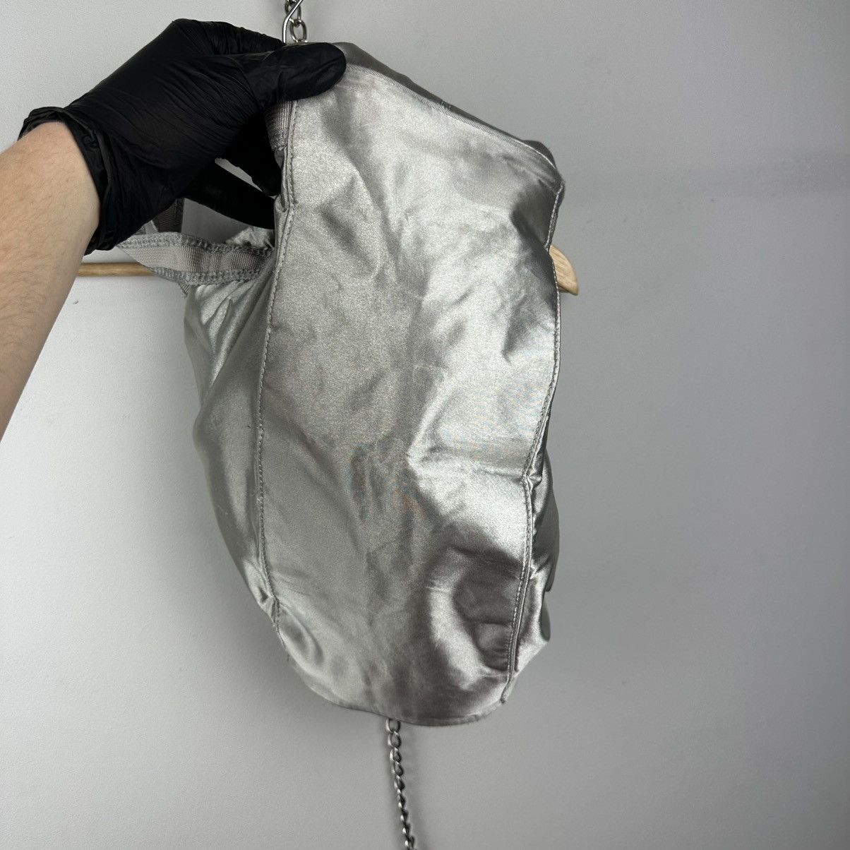 Nike Vintage Nike Silver Nylon Bag Size ONE SIZE - 11 Thumbnail