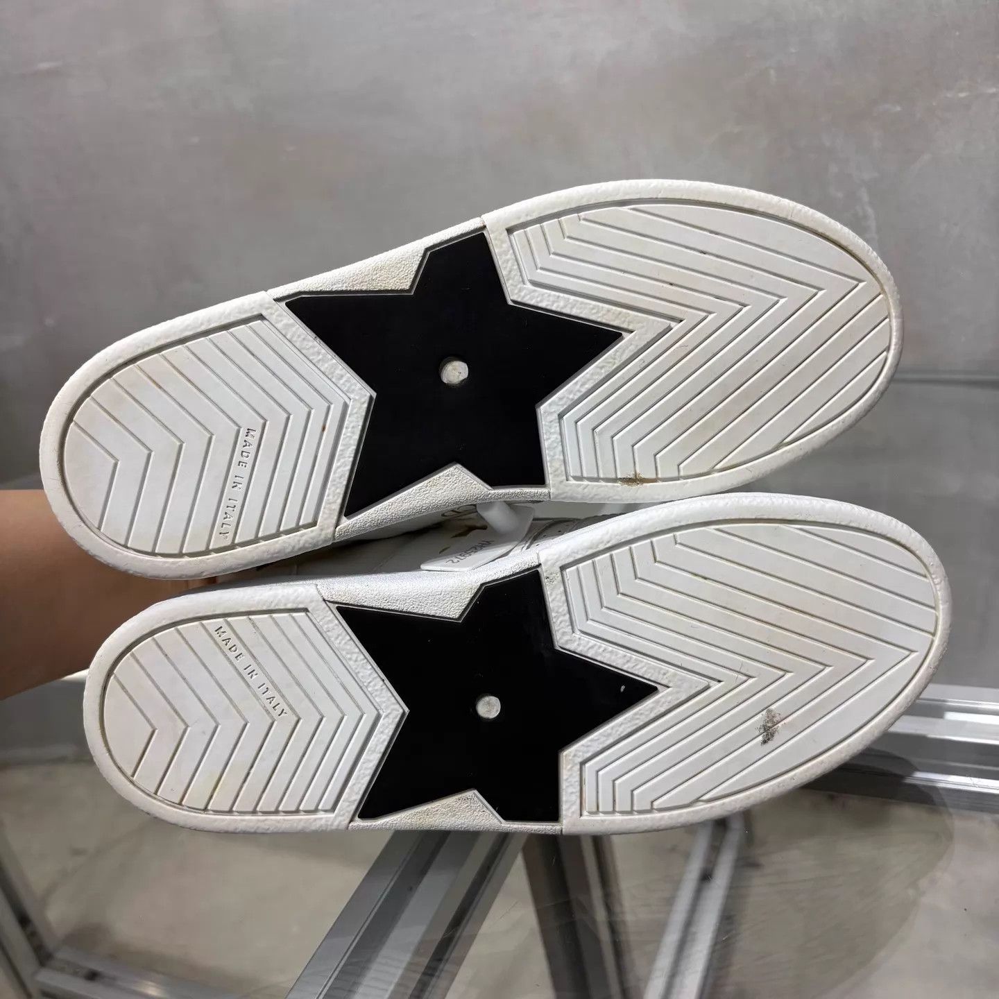 Dior Dior Star White Decon Sneakers Women's 36 Size US 5.5 / IT 35.5 - 7 Thumbnail