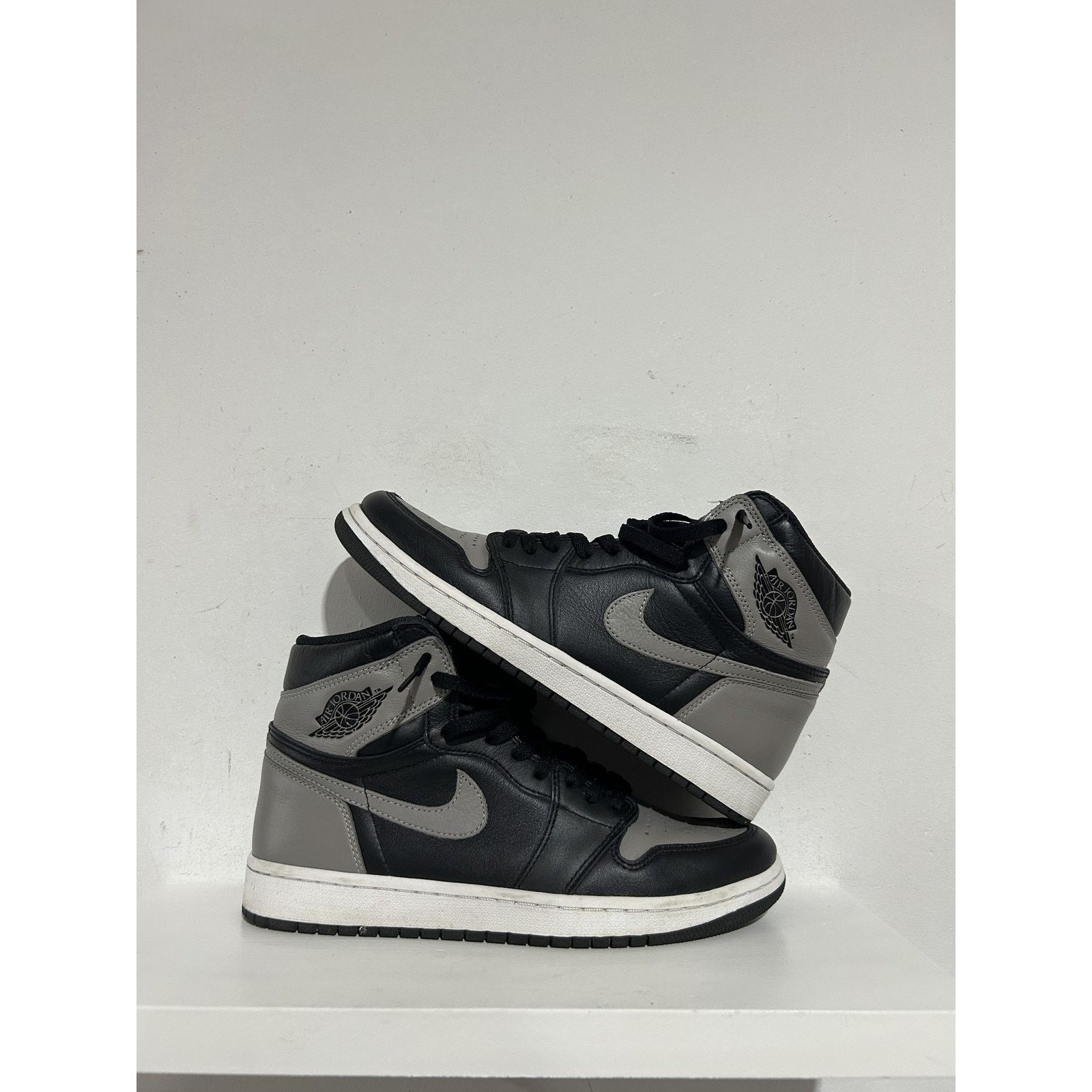 Jordan Brand JORDAN 1 HIGH SHADOW SIZE 9 PREOWNED Size US 9 / EU 42 - 1 Thumbnail