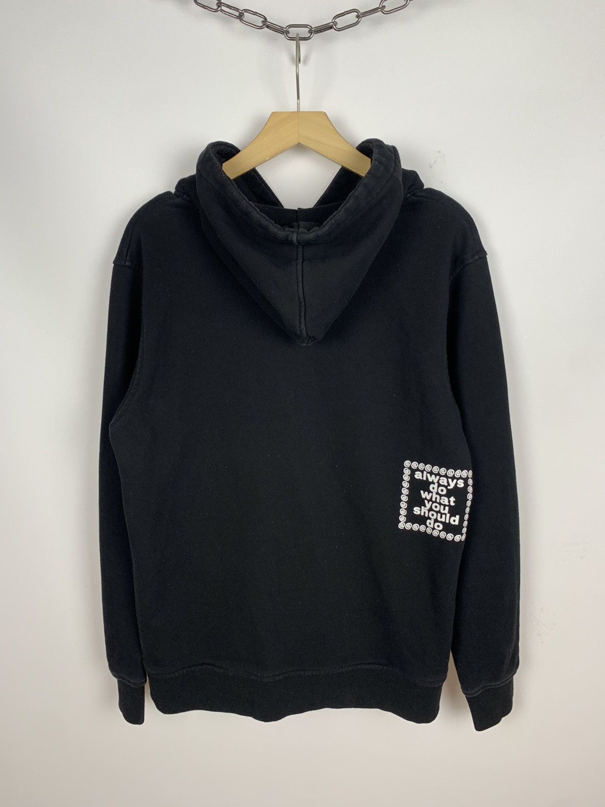 always do what you should do Always do what you should do Hoodie Men’s Size M Big Logo Size US M / EU 48-50 / 2 - 8 Thumbnail