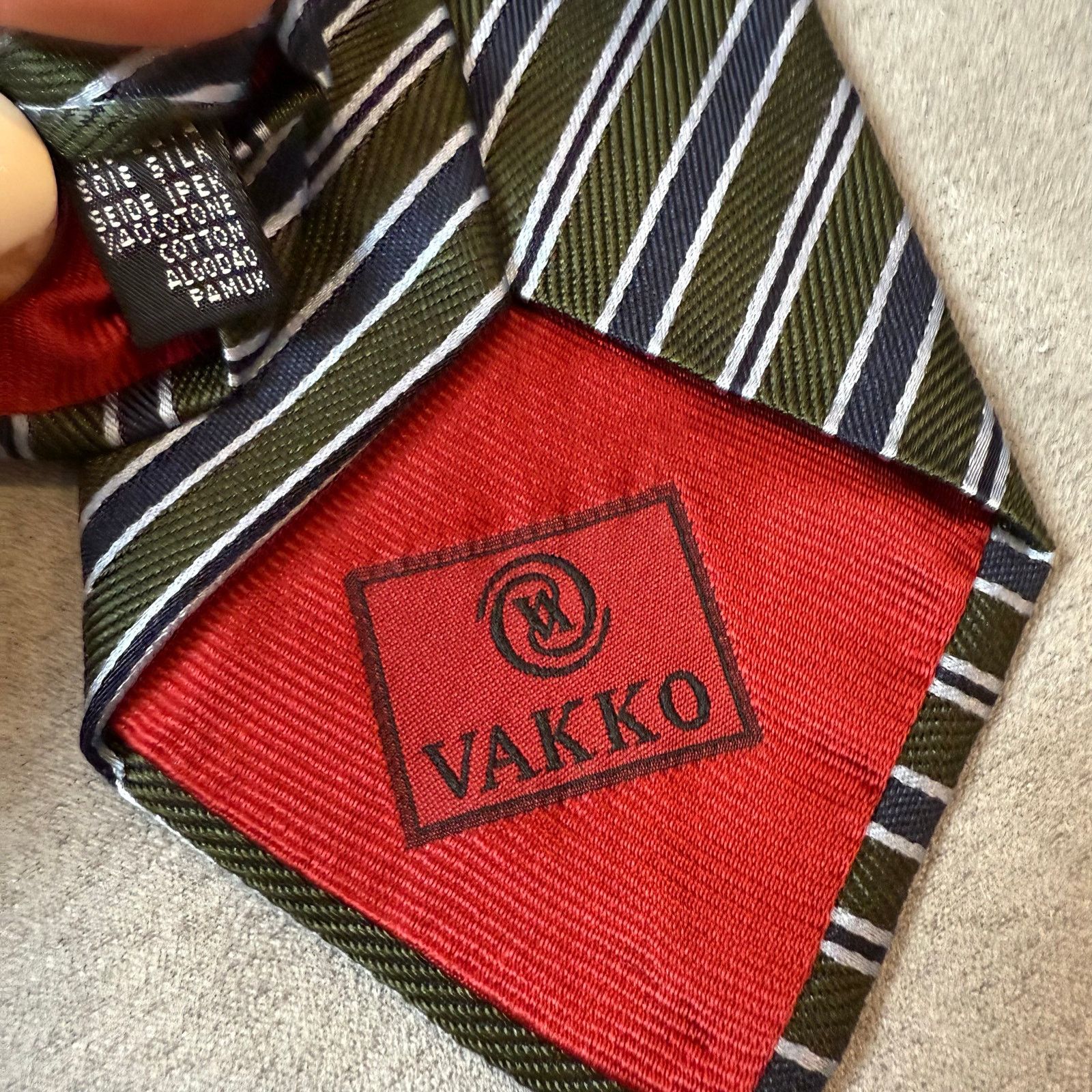 Other Vakko Tie 100% Silk Diagonal Stripe Green Blue Size ONE SIZE - 5 Thumbnail