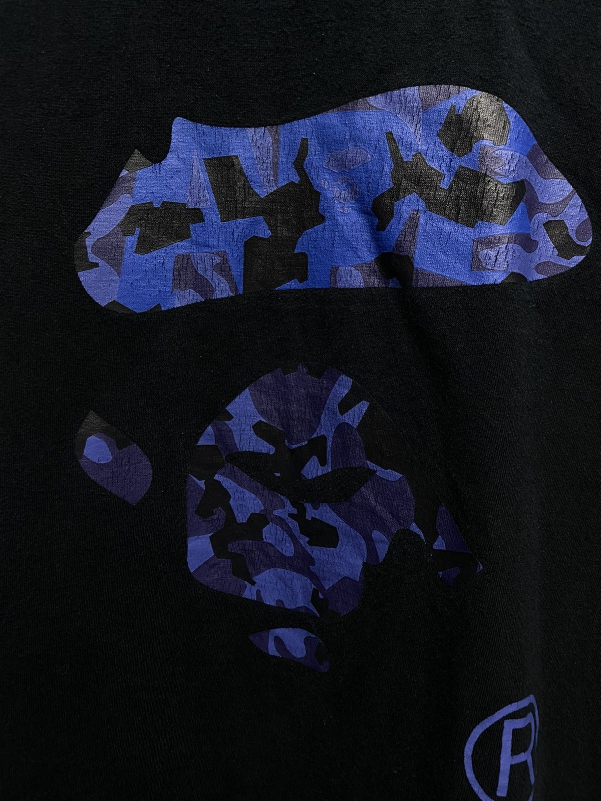 Bape A Bathing Ape Blue Camo Bape Head T-Shirt Fits Medium Size US M / EU 48-50 / 2 - 2 Thumbnail