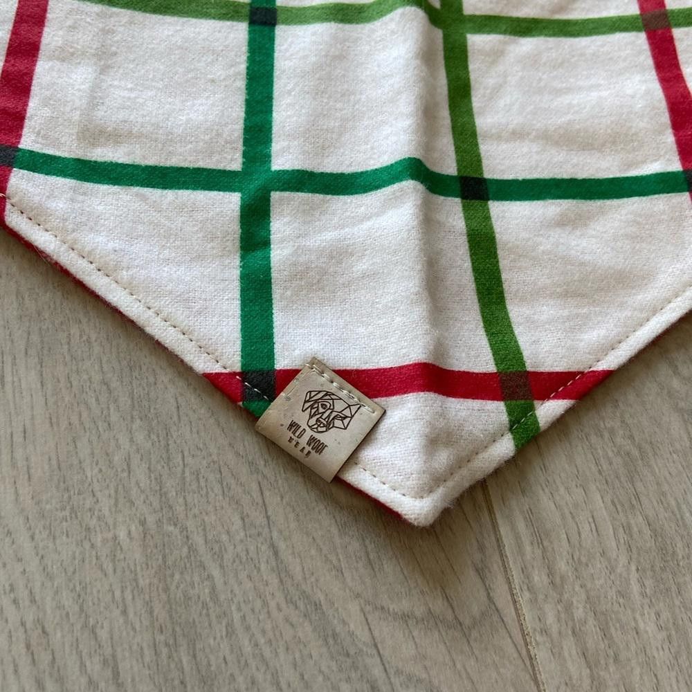 Designer Wild Woof Wear White Christmas Plaid Dog Bandana Size ONE SIZE - 2 Thumbnail