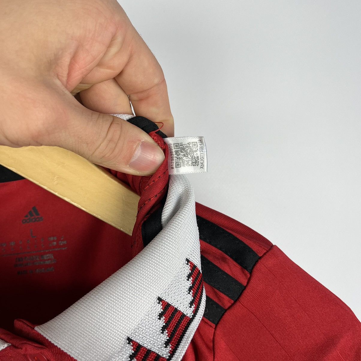 Adidas Adidas Manchester United 22/23 Soccer Jersey Polo Home Kit Size L / US 10 / IT 46 - 10 Thumbnail