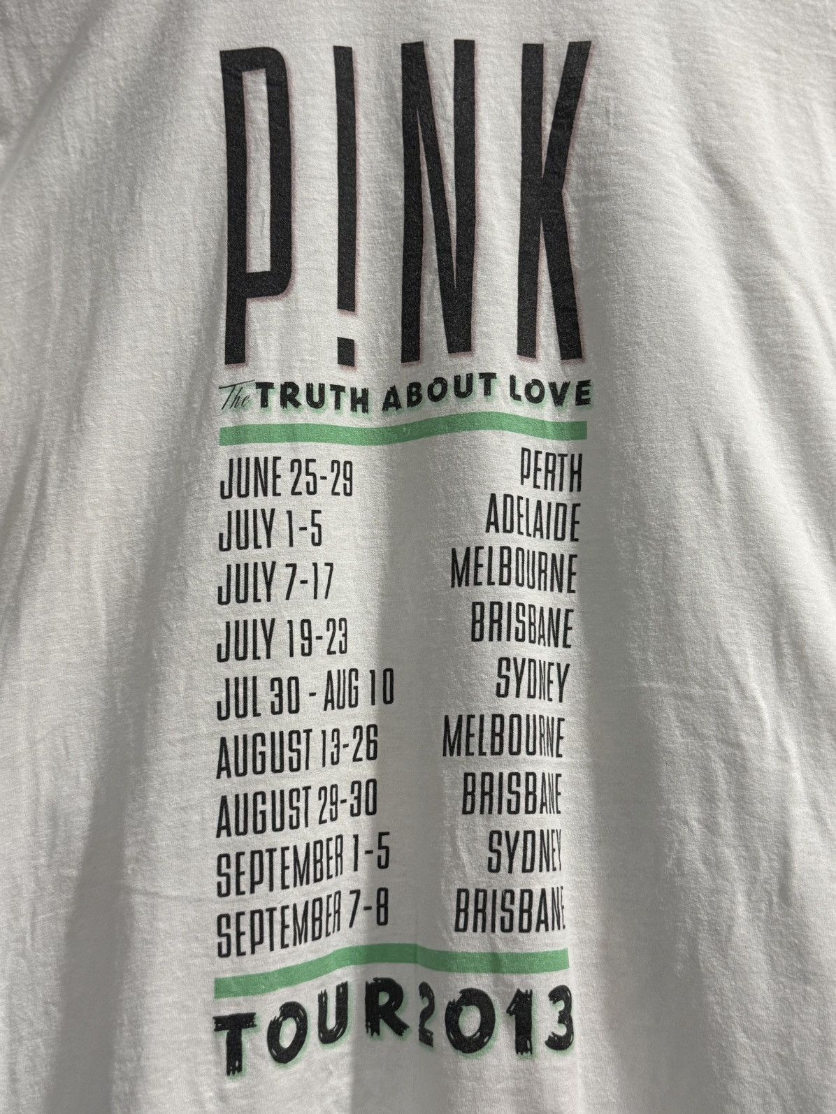 Band Tees Vintage Pink The Truth About Love Tour Tee Size US L / EU 52-54 / 3 - 10 Thumbnail