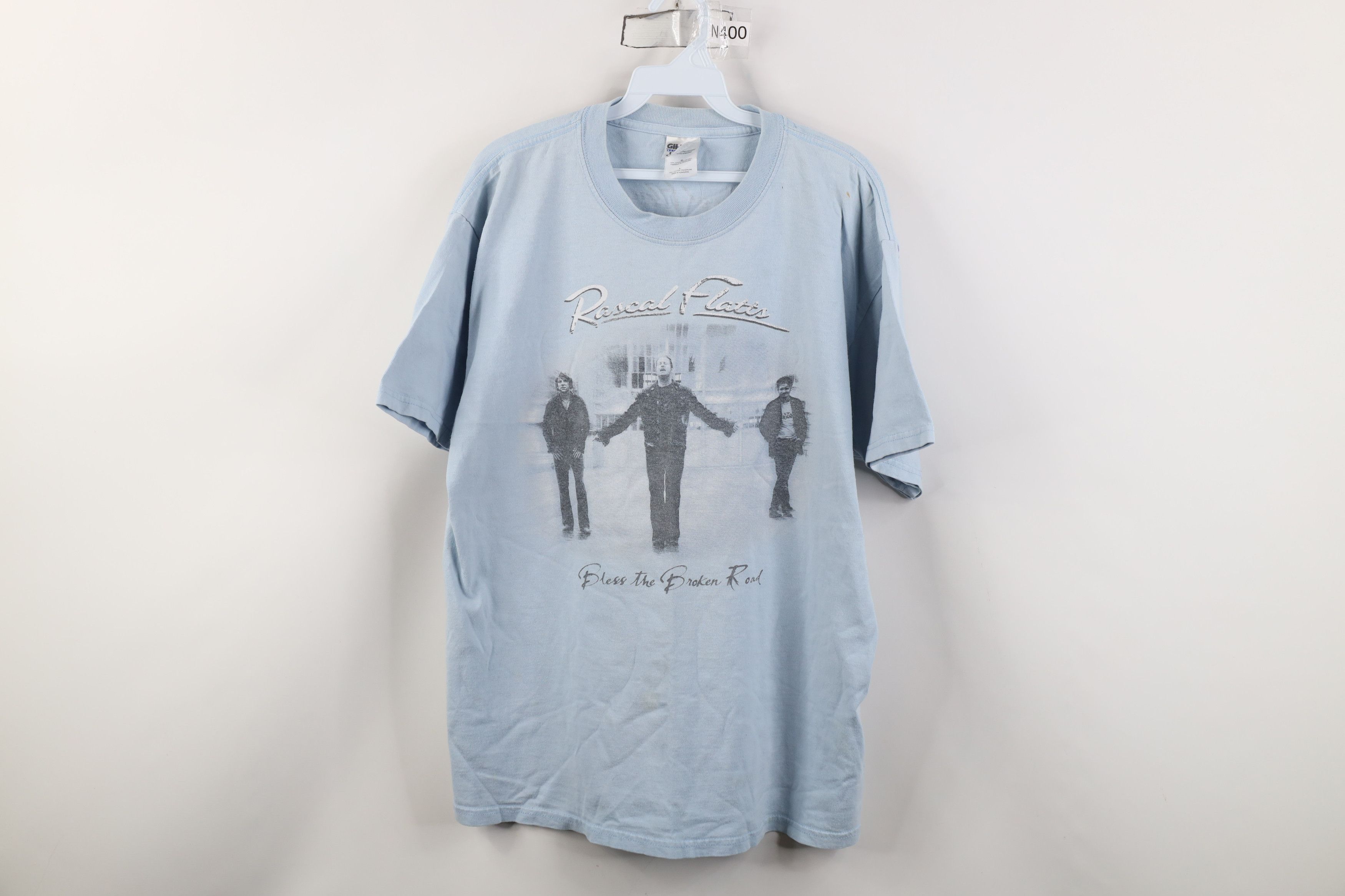Vintage Vintage Y2K 2004 The Broken Road Rascal Flatts Band T-Shirt Size US L / EU 52-54 / 3 - 1 Thumbnail