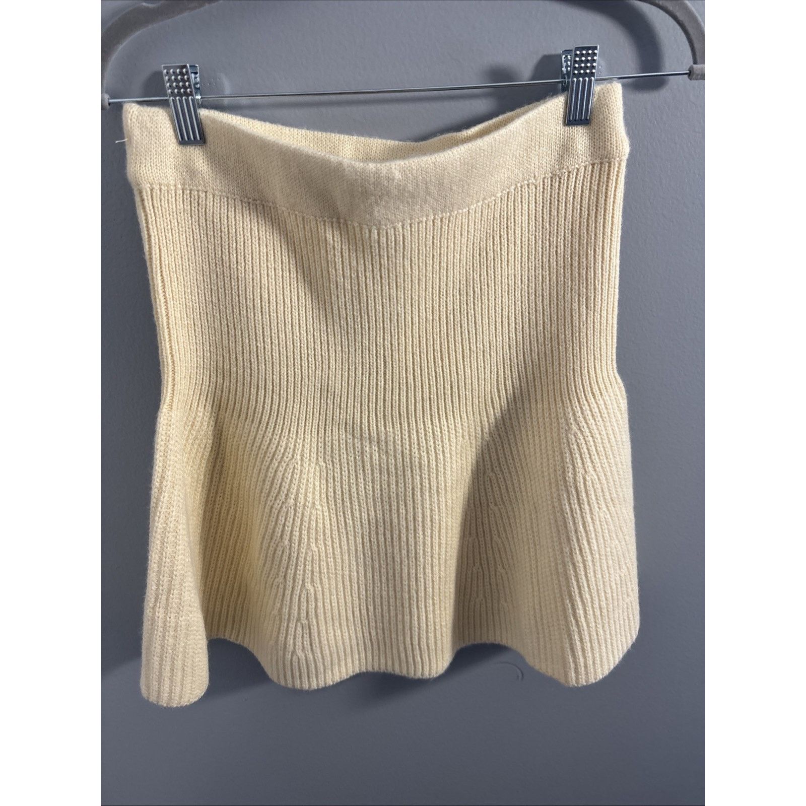 Zara Zara Cream Colored Sweater Skirt Or Top Medium Size M / US 6-8 / IT 42-44 - 2 Thumbnail