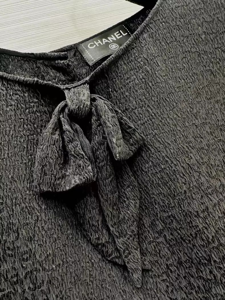 Chanel Chanel Full logo dark pattern bow short sleeves Size XS / US 0-2 / IT 36-38 - 4 Thumbnail