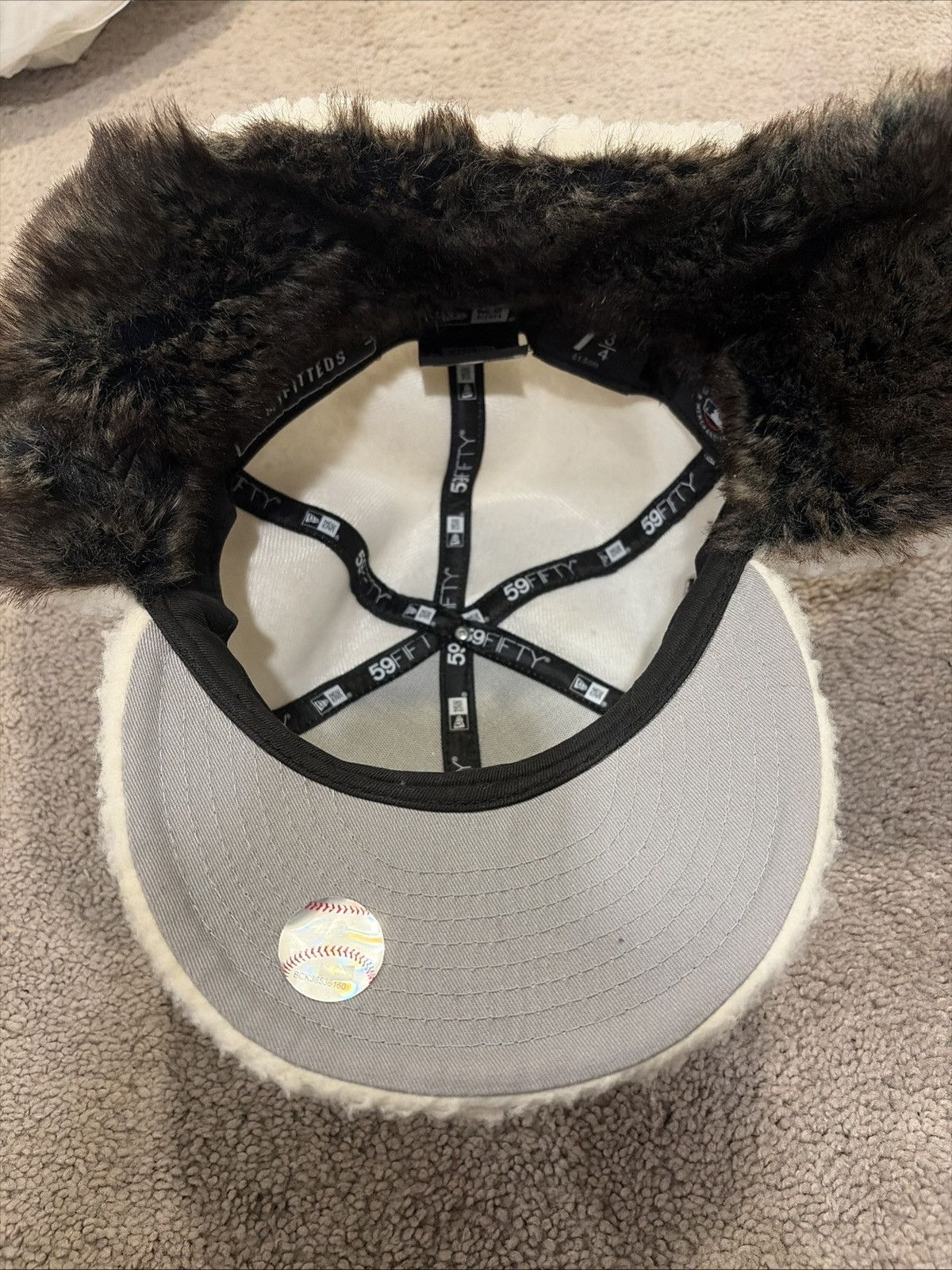 MyFitteds Myfitteds NY Yankees Sherpa Dog Ear Pistachio Size 7/ 3/4 Size ONE SIZE - 2 Thumbnail