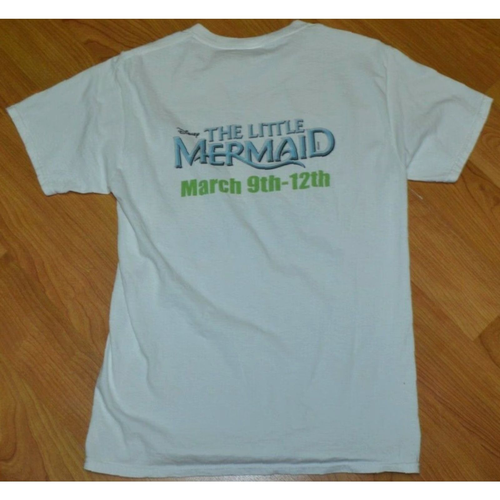 Fruit Of The Loom VINTAGE Disney Spotlight Studio 2017 The Little Mermaid T Shirt Small Nice Movie Musical Size US S / EU 44-46 / 1 - 2 Thumbnail