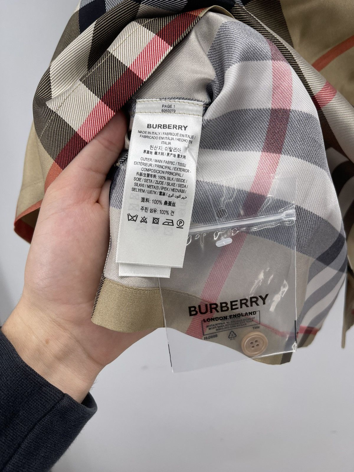 Burberry Burberry Reepham Shirt Size M RRP Size US M / EU 48-50 / 2 - 7 Thumbnail