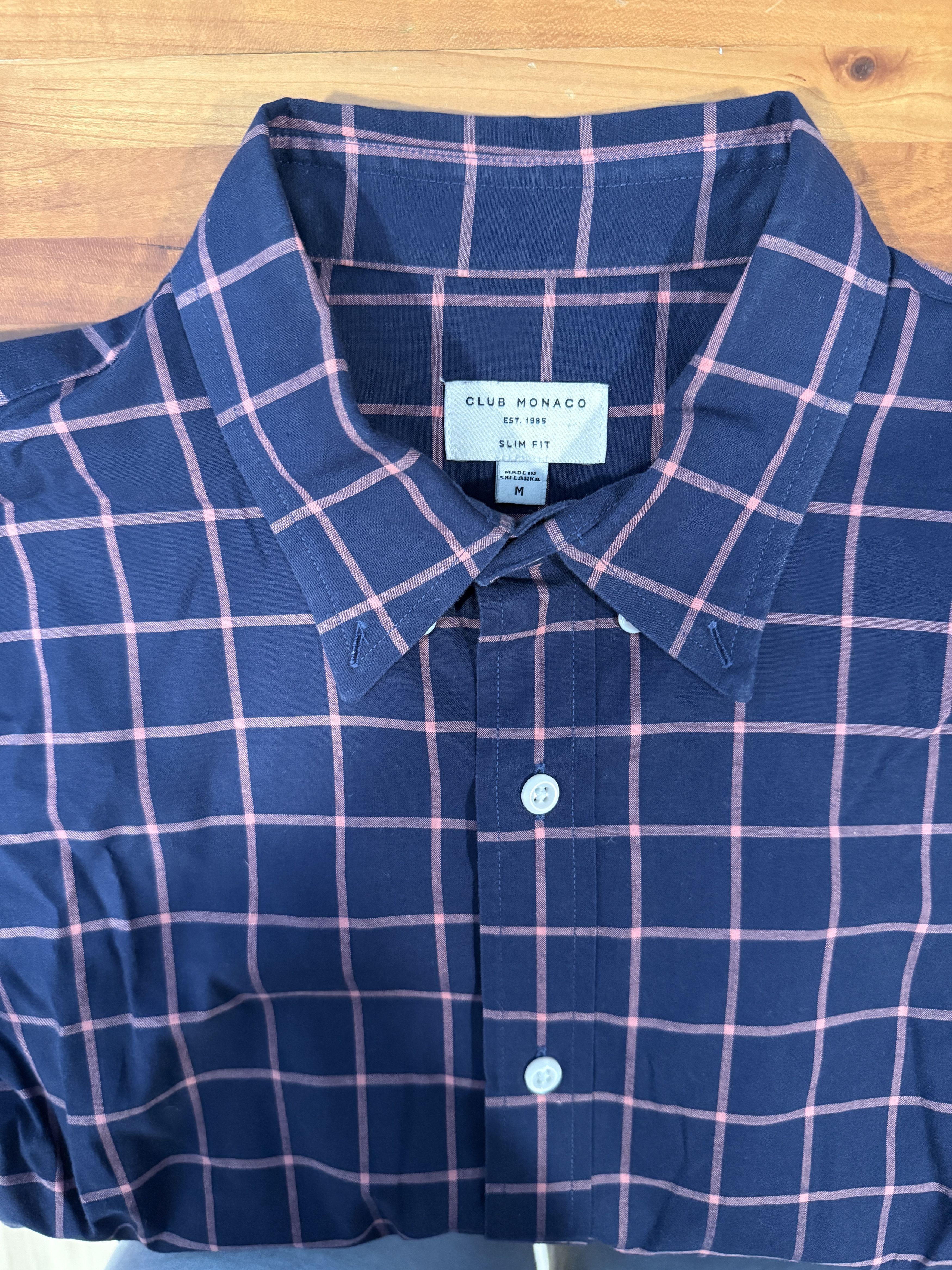 Club Monaco Club Monaco deep indigo/navy check button-down Size US M / EU 48-50 / 2 - 3 Thumbnail